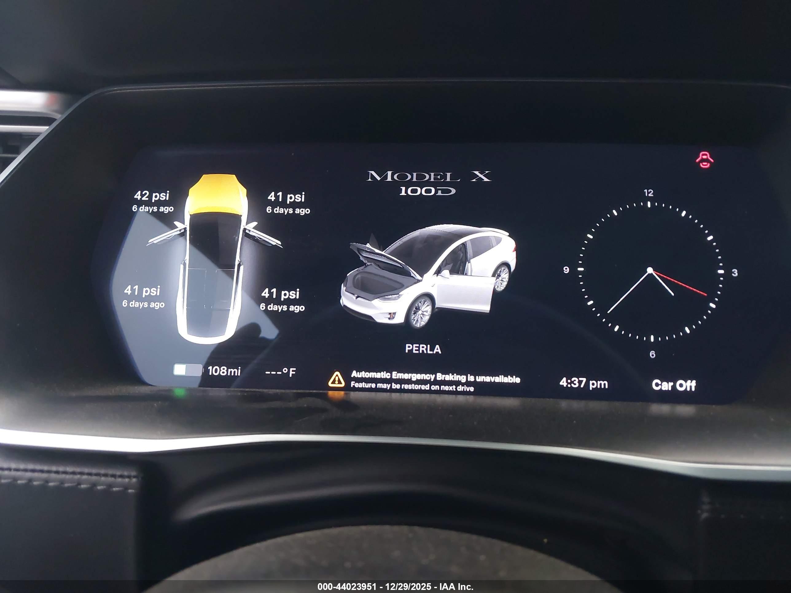 TESLA MODEL image 7