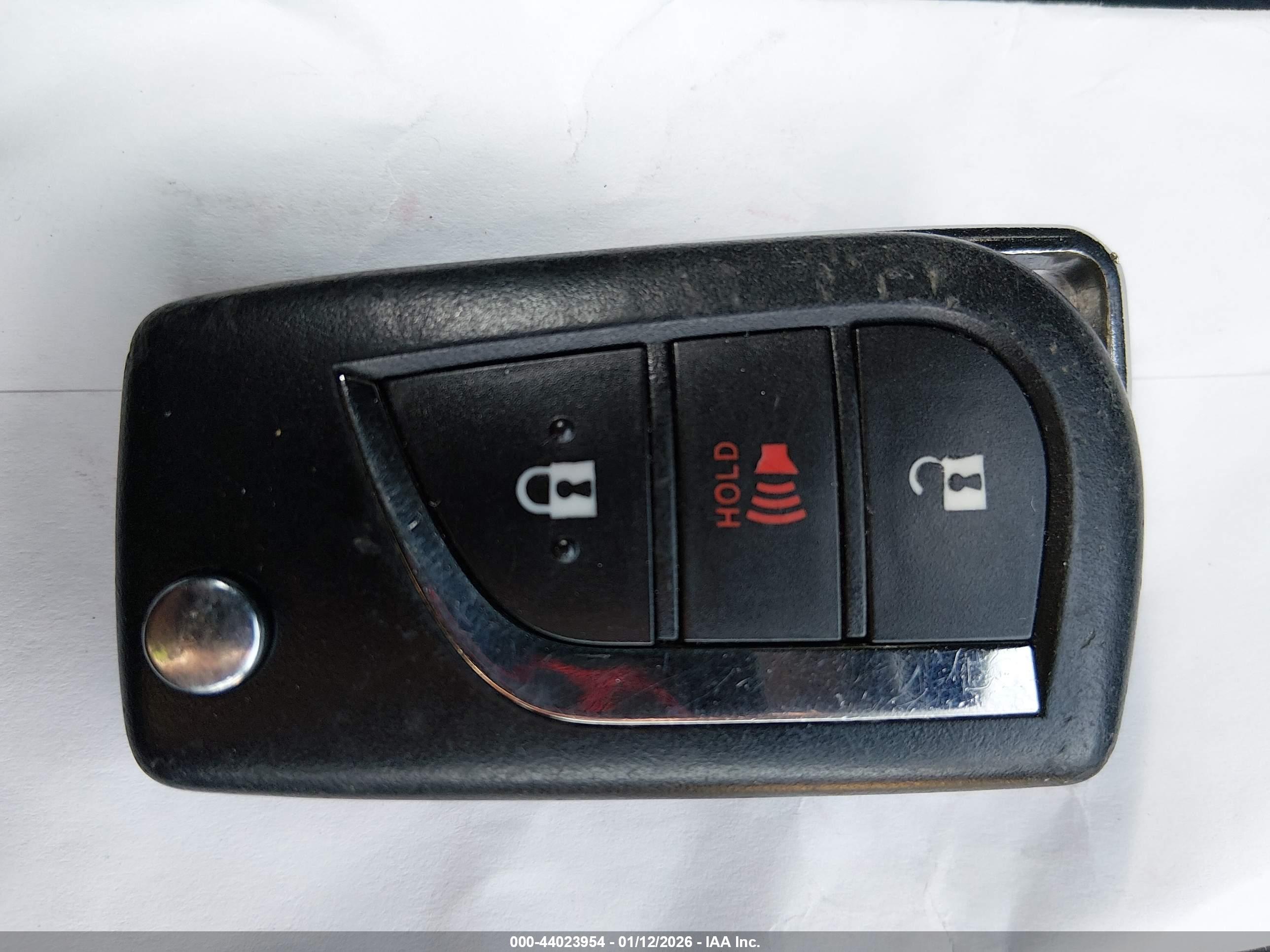 TOYOTA RAV4 image 11