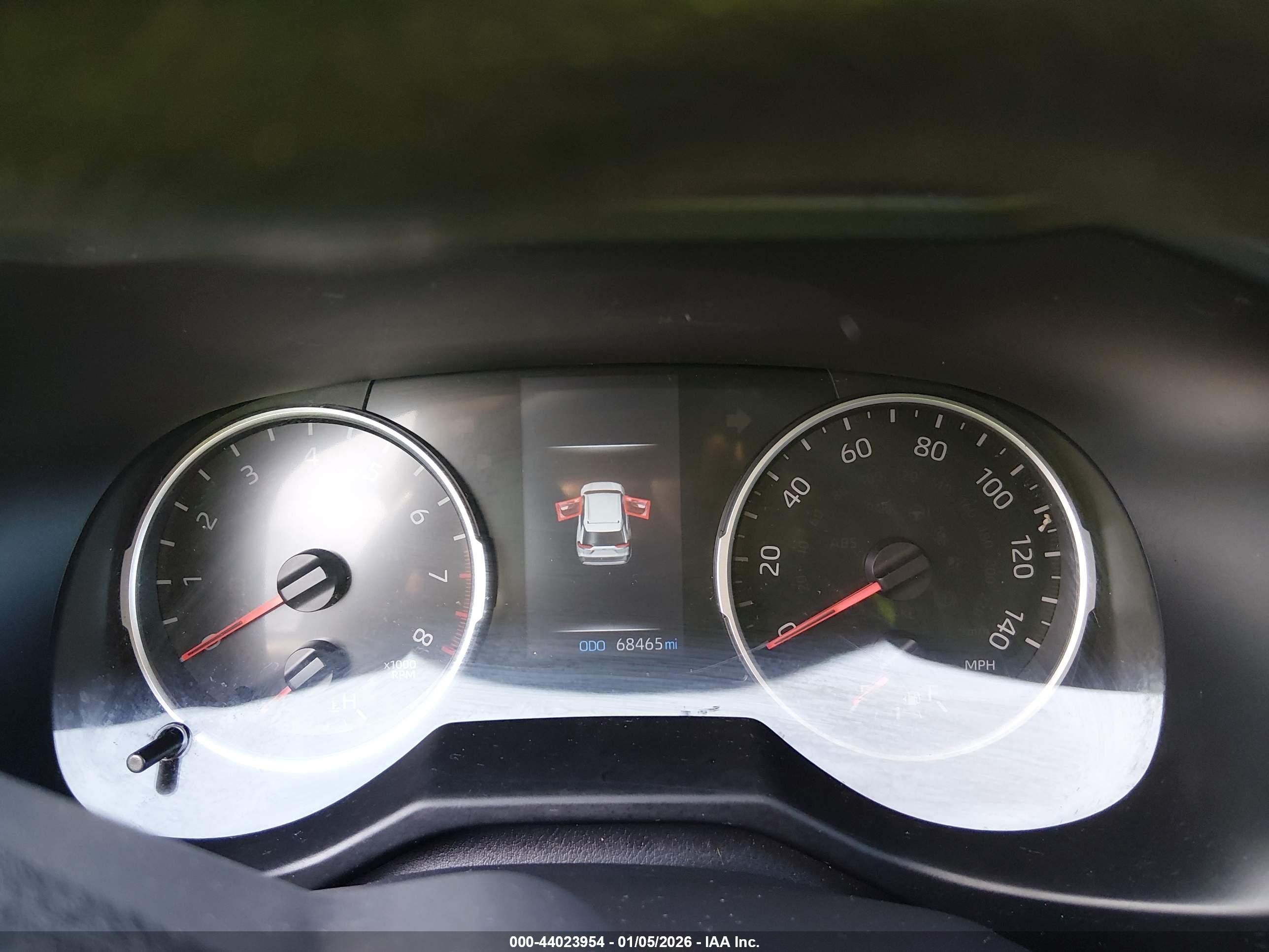 TOYOTA RAV4 image 7