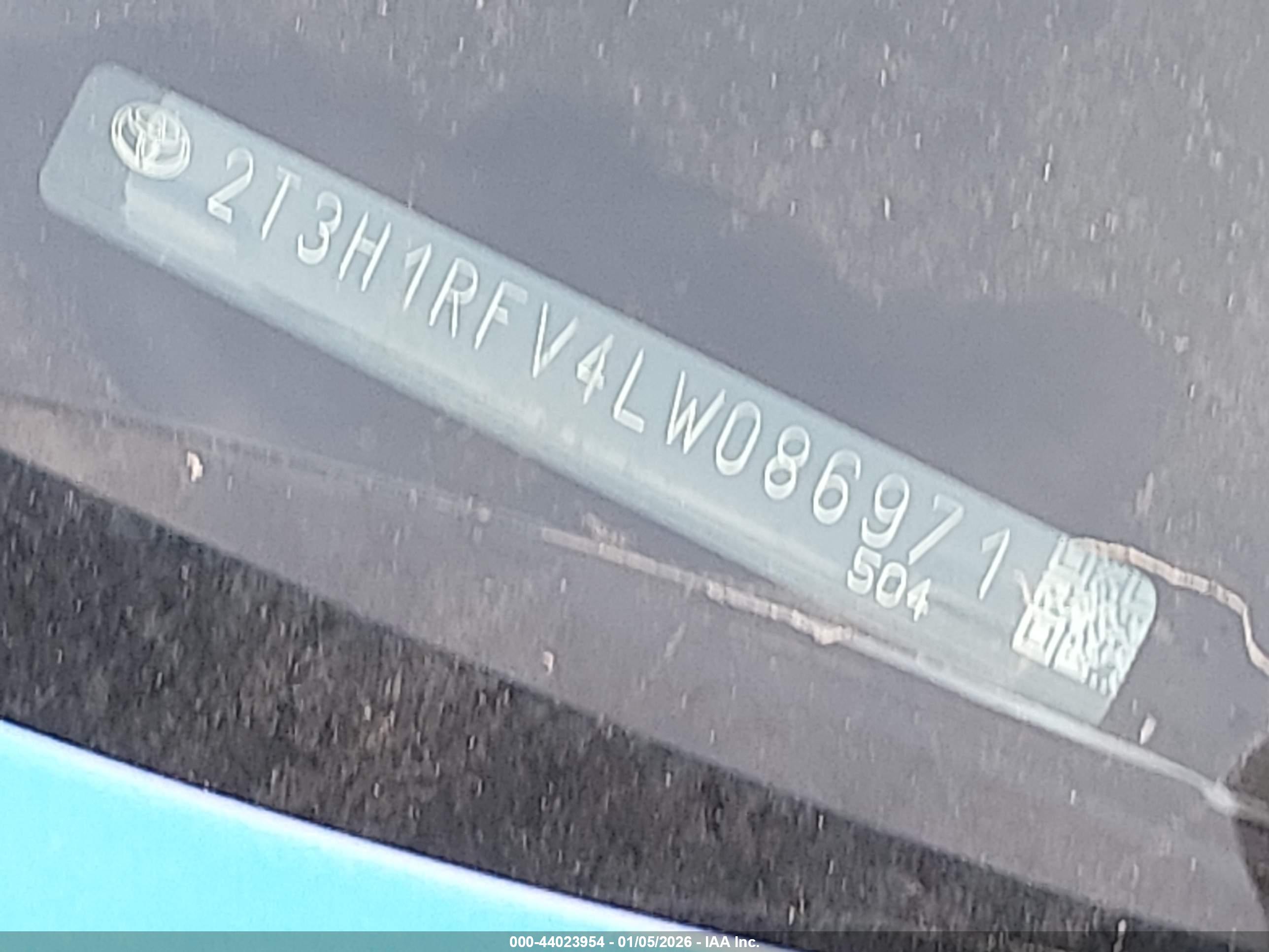 TOYOTA RAV4 image 9