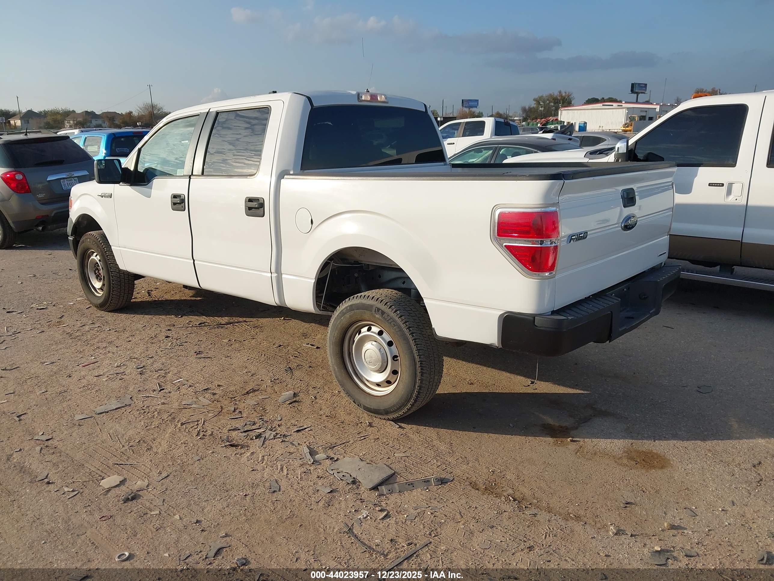 FORD F-150 image 3