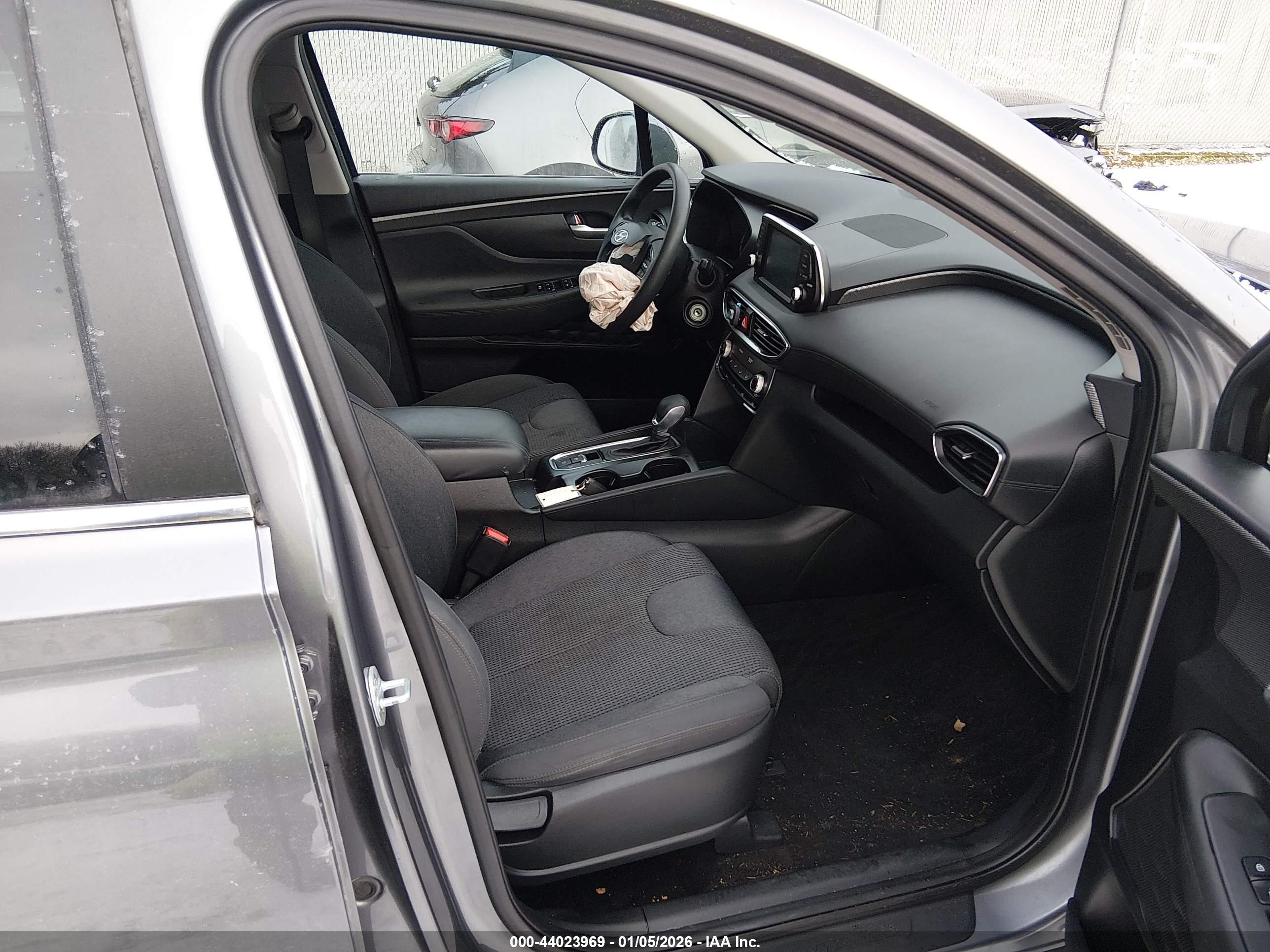 HYUNDAI SANTA image 5