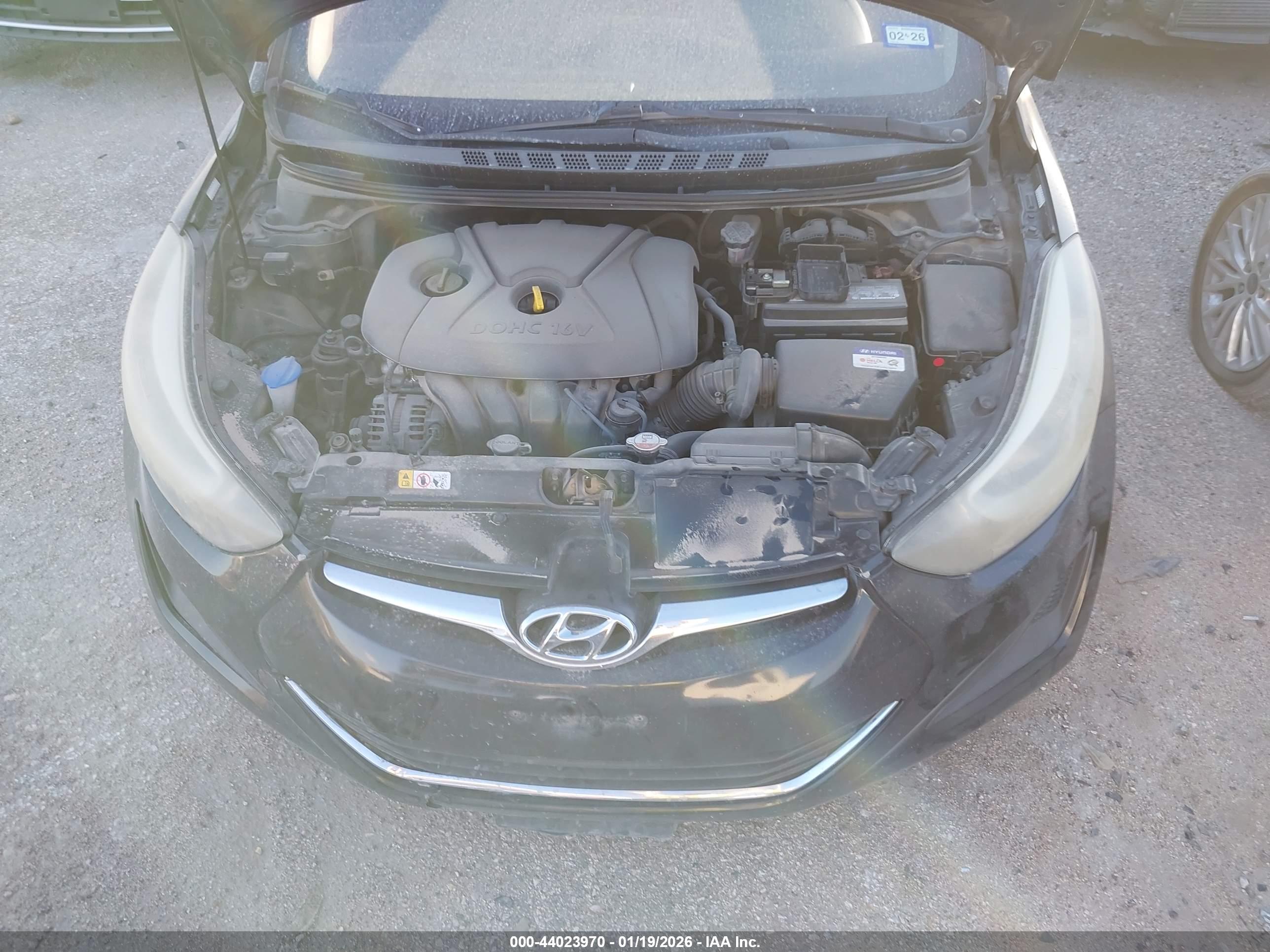 HYUNDAI ELANTRA image 10