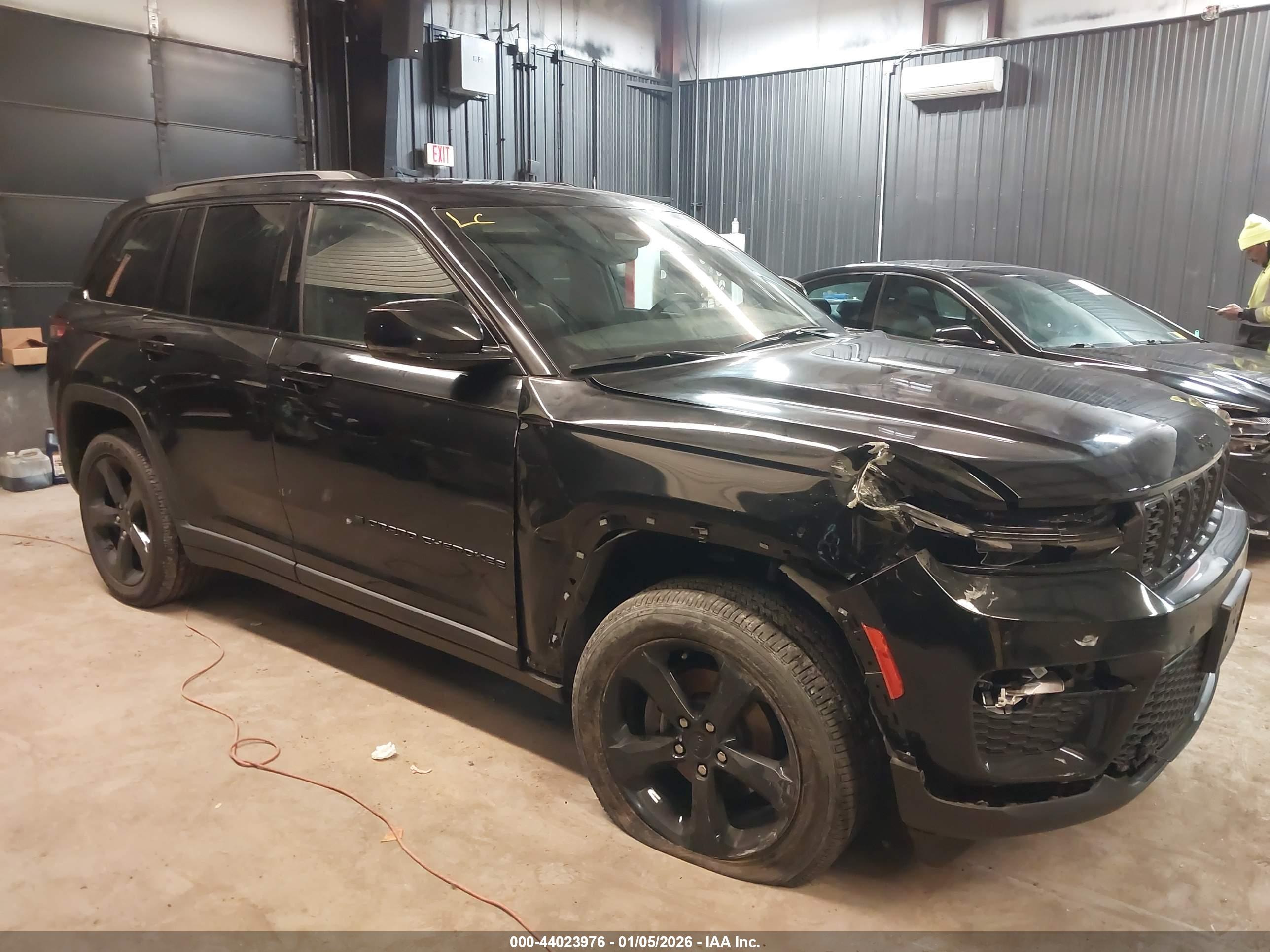 JEEP GRAND image 6