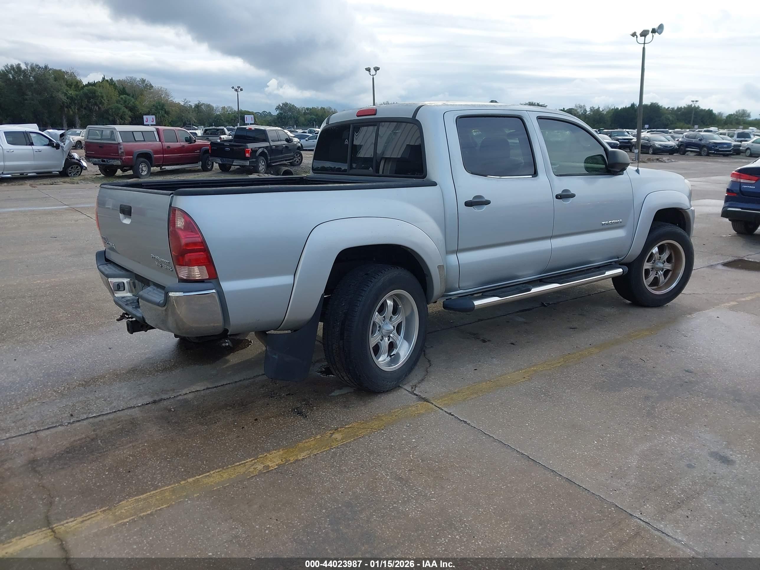 TOYOTA TACOMA image 4