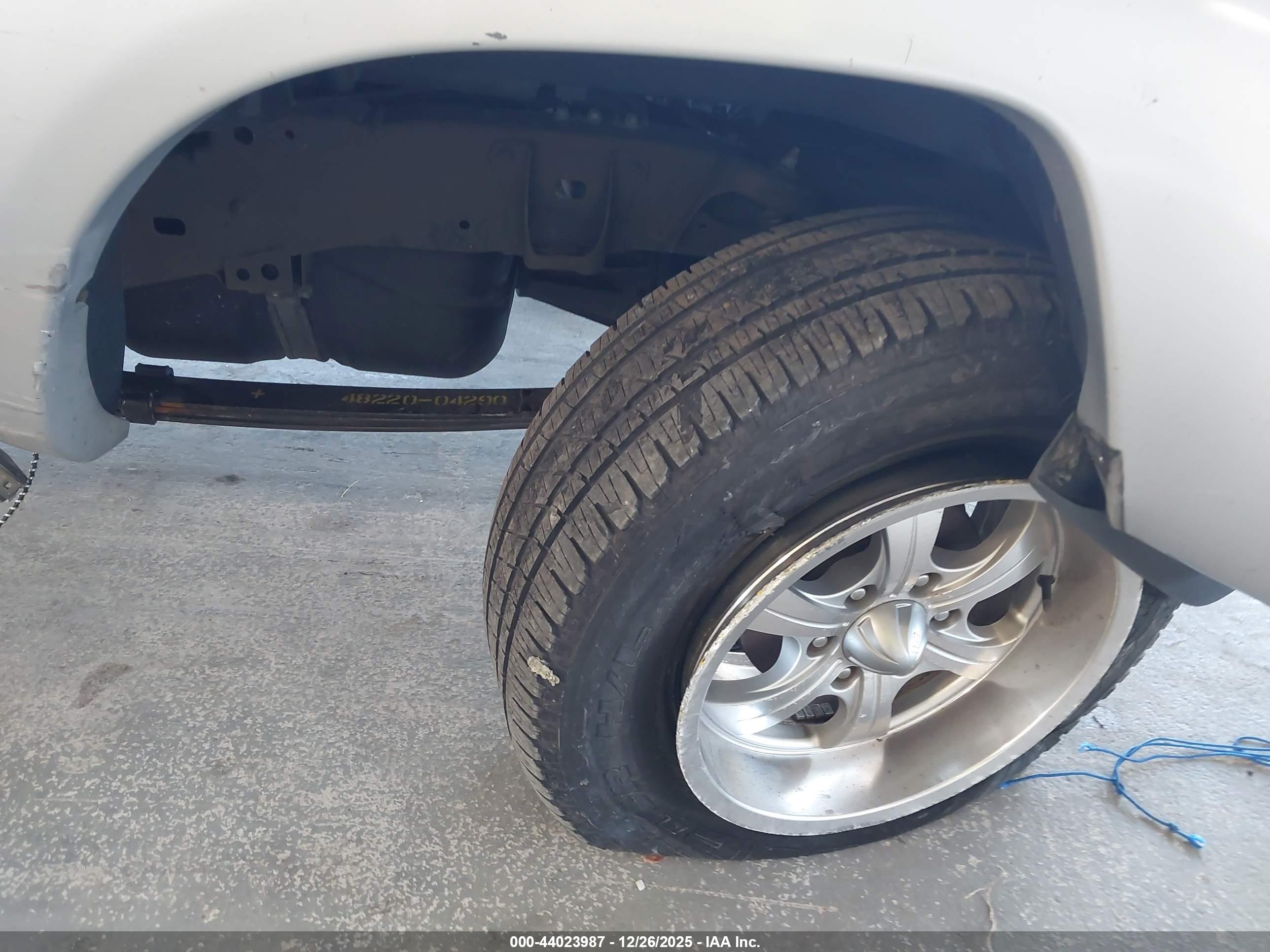 TOYOTA TACOMA image 6