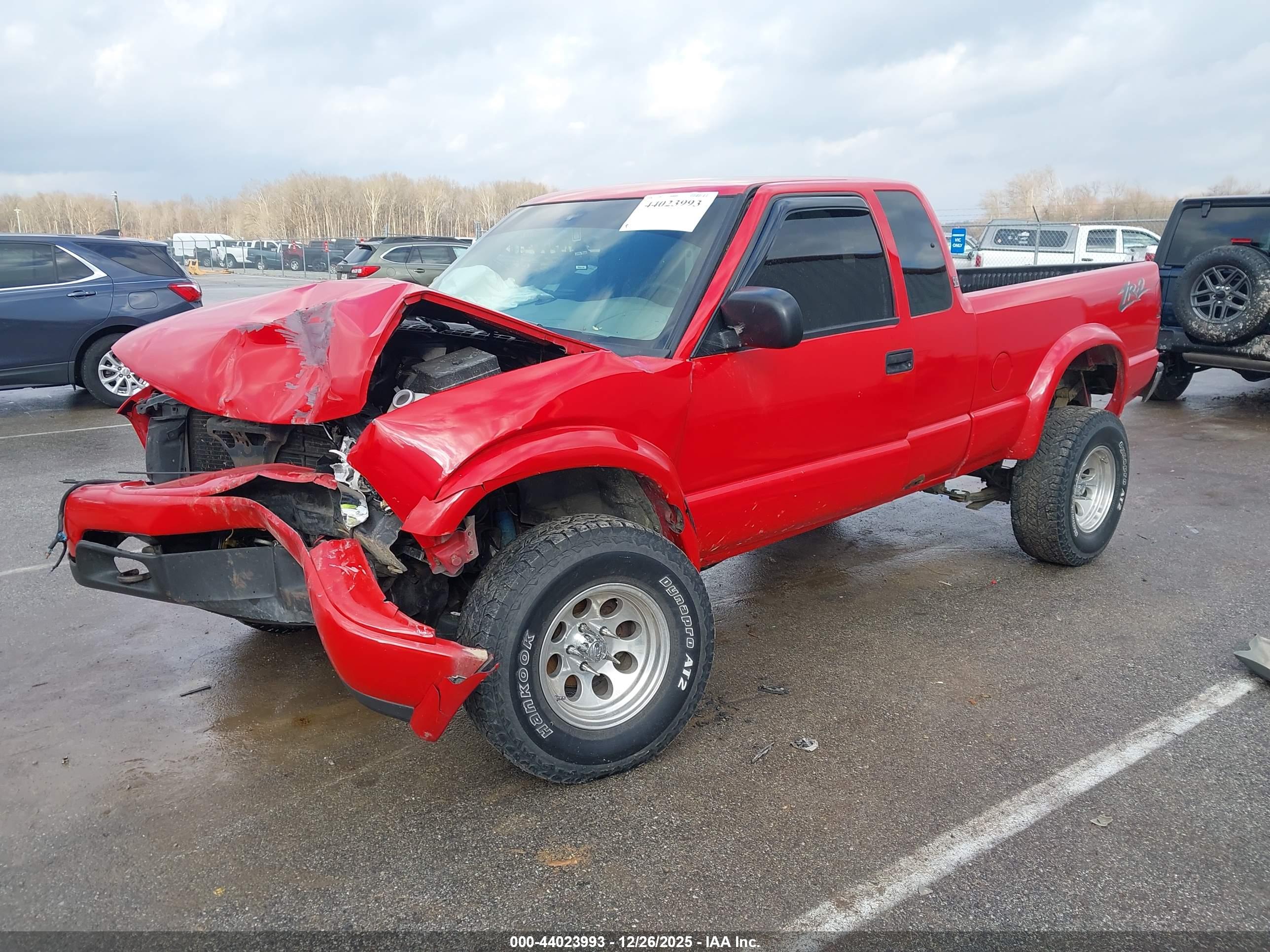 GMC SONOMA image 2