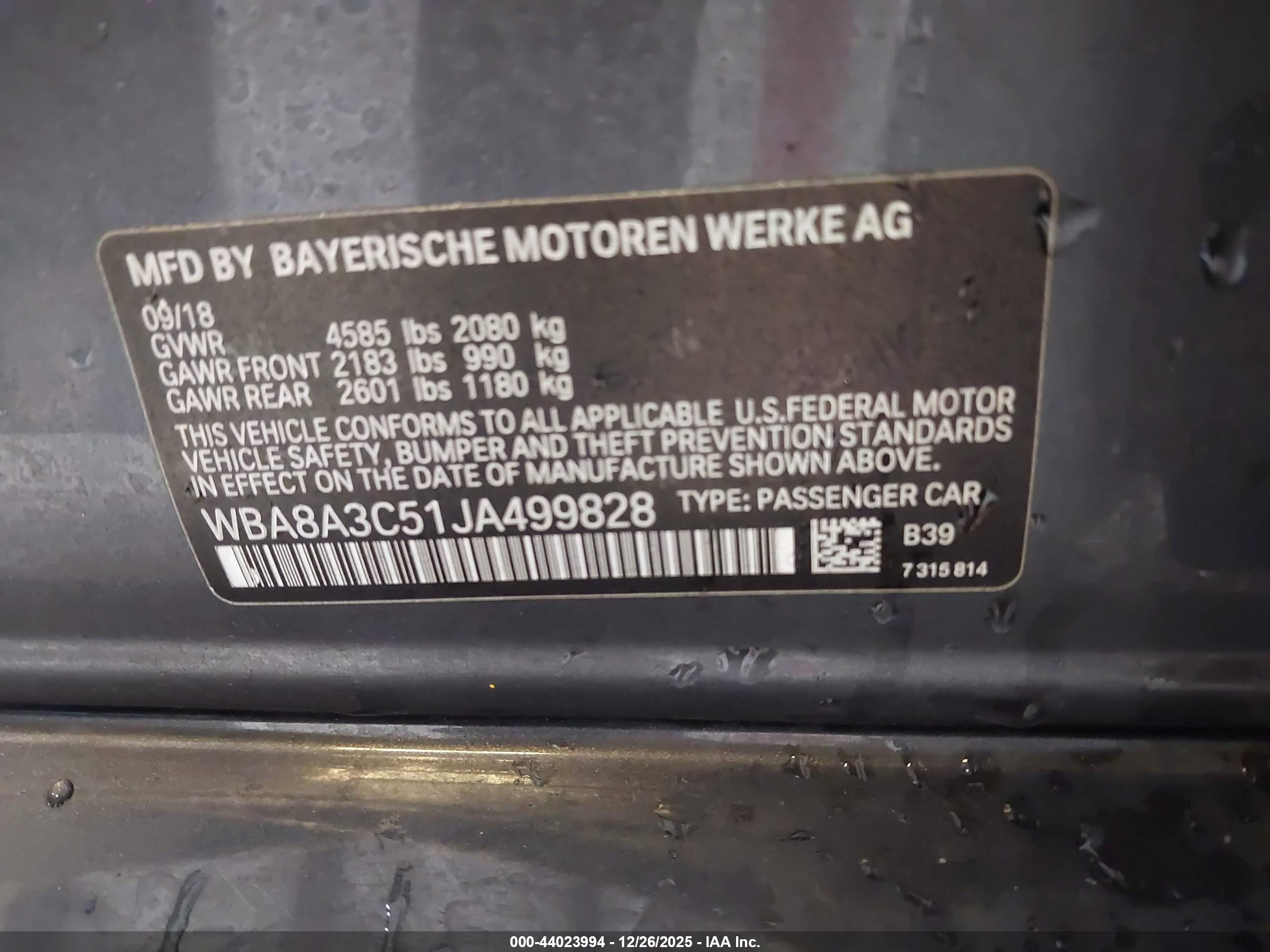 BMW 320I image 9