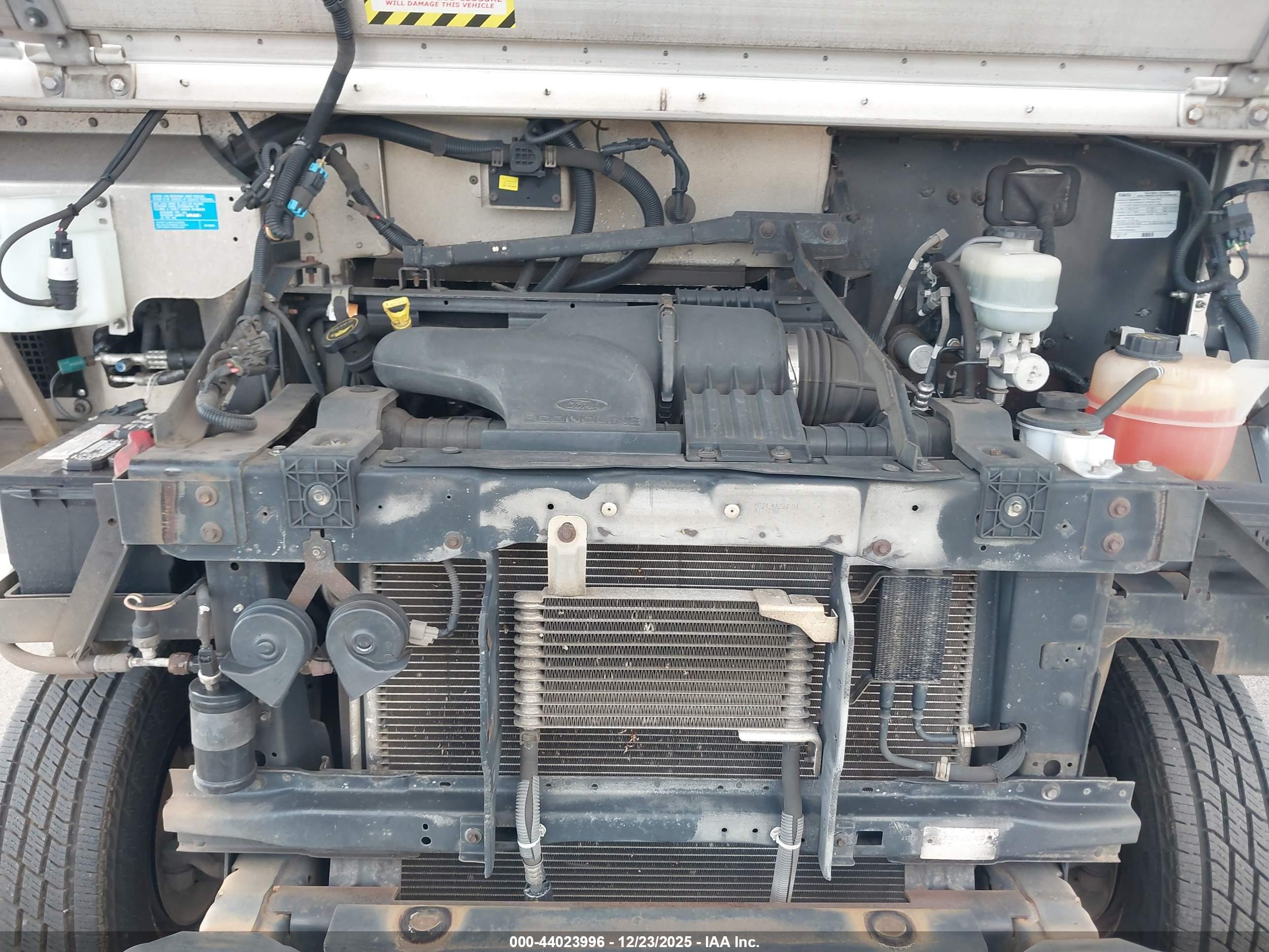 FORD E-350 image 10
