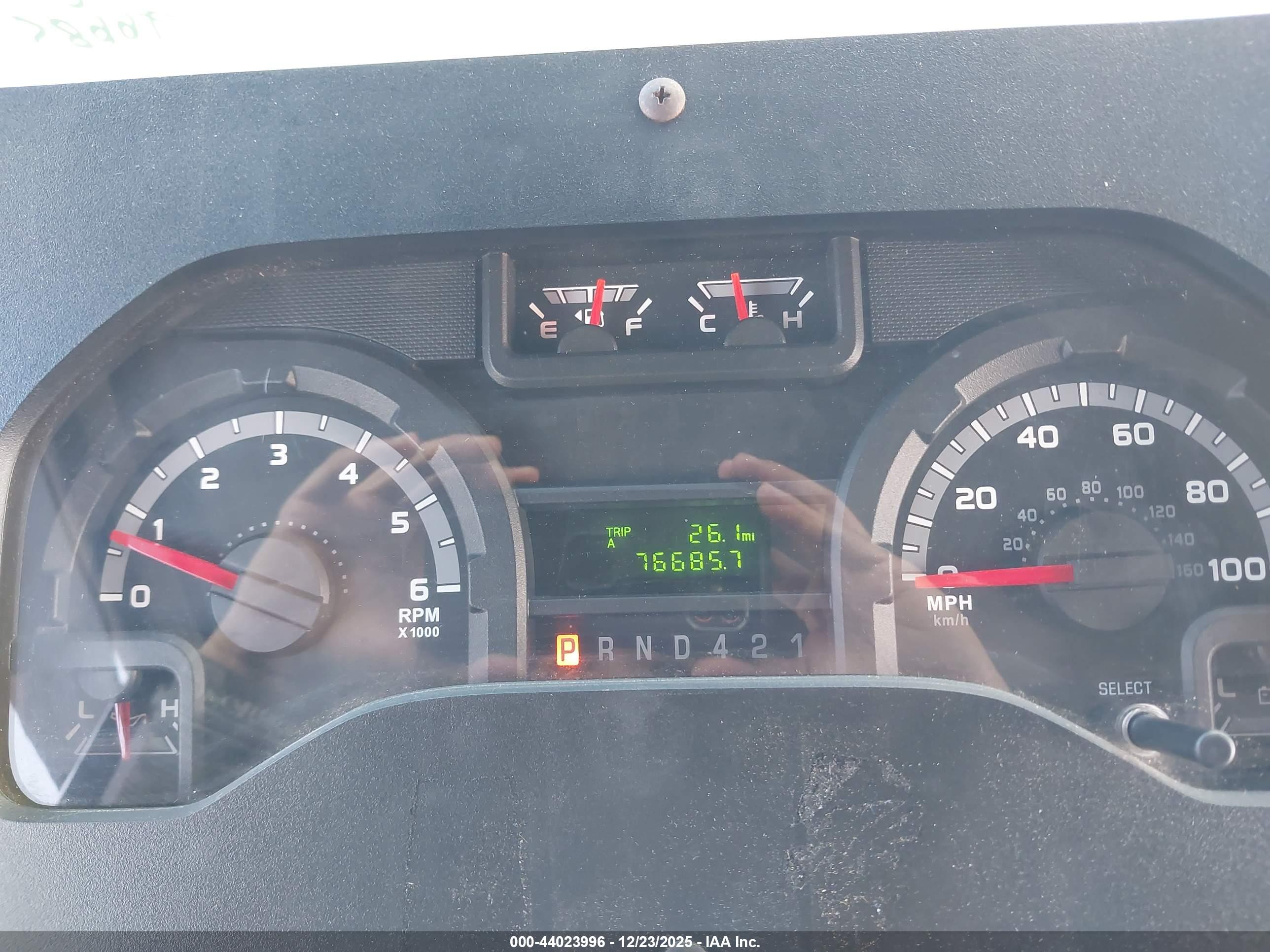 FORD E-350 image 6