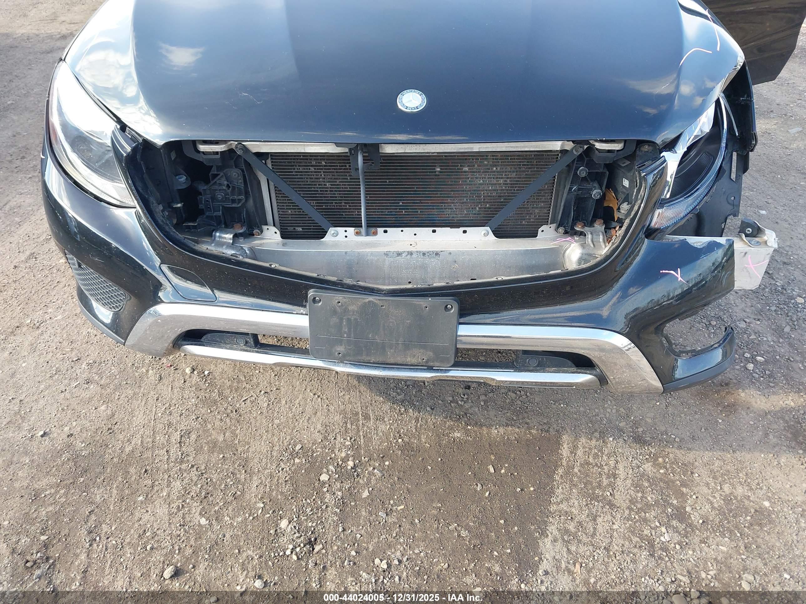 MERCEDES-BENZ GLC image 6