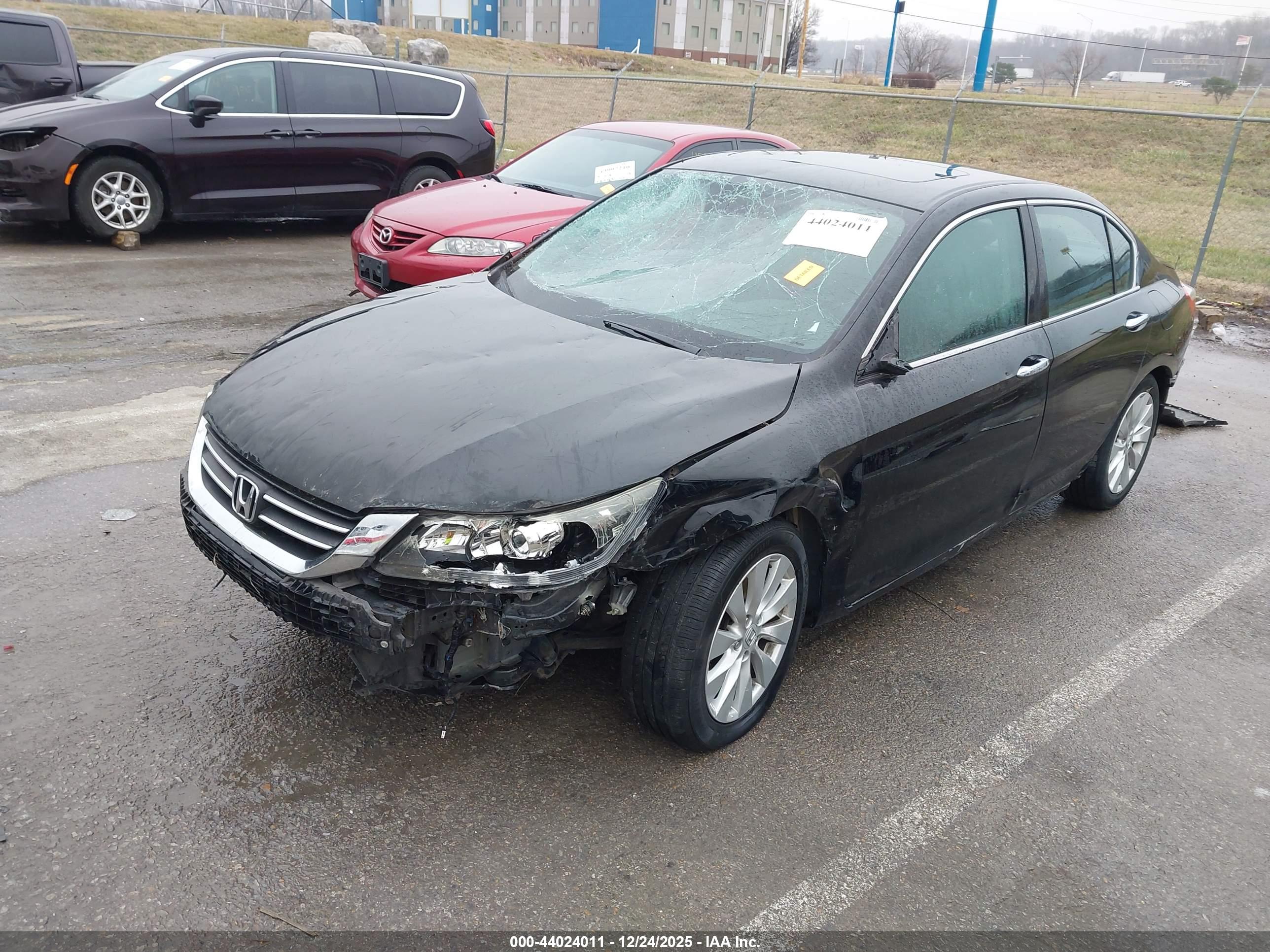 HONDA ACCORD image 2