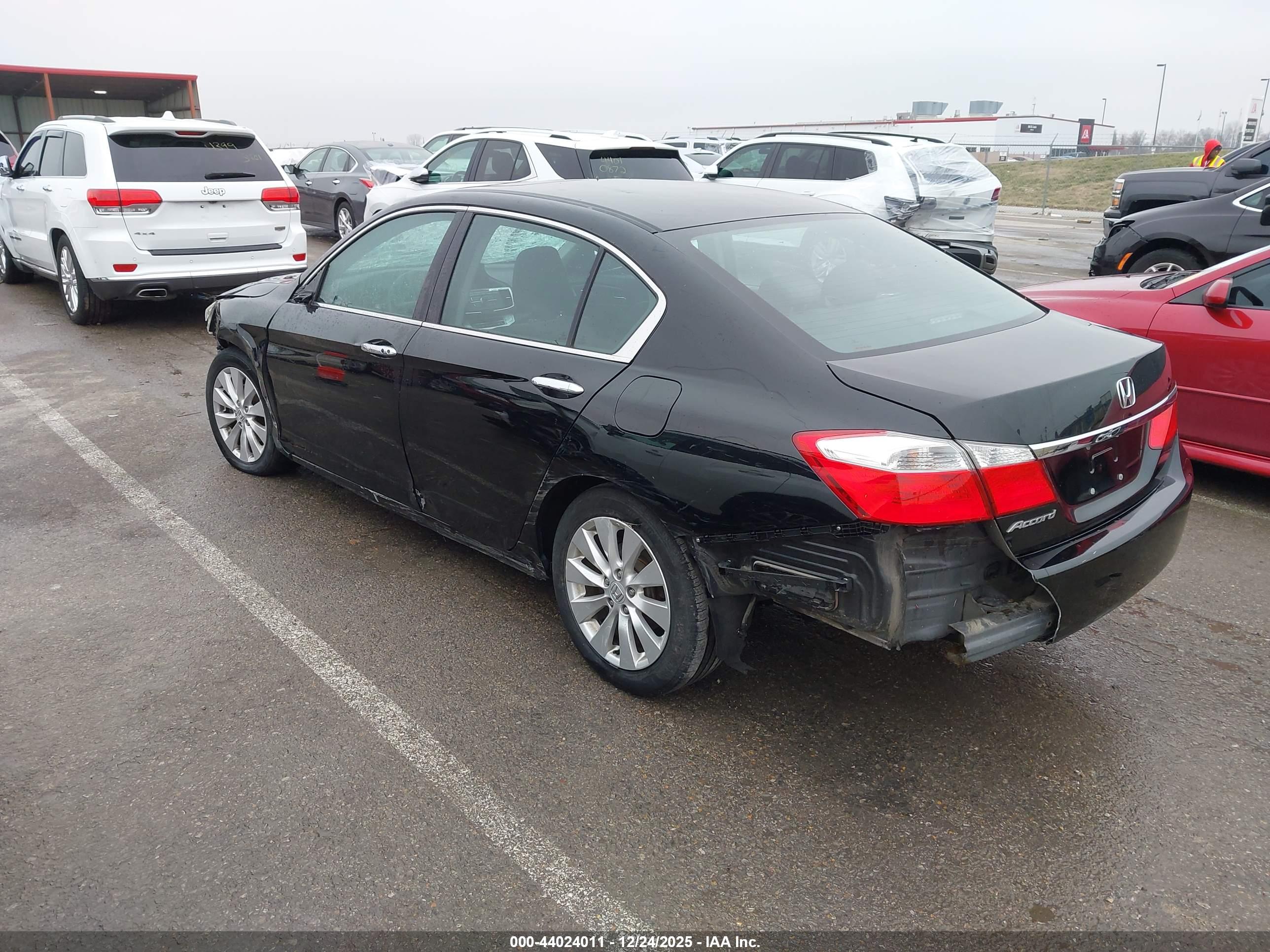 HONDA ACCORD image 3