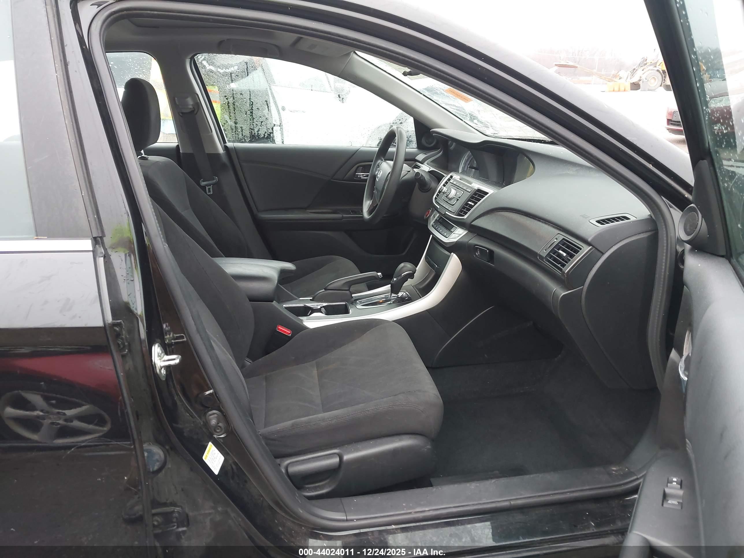 HONDA ACCORD image 5