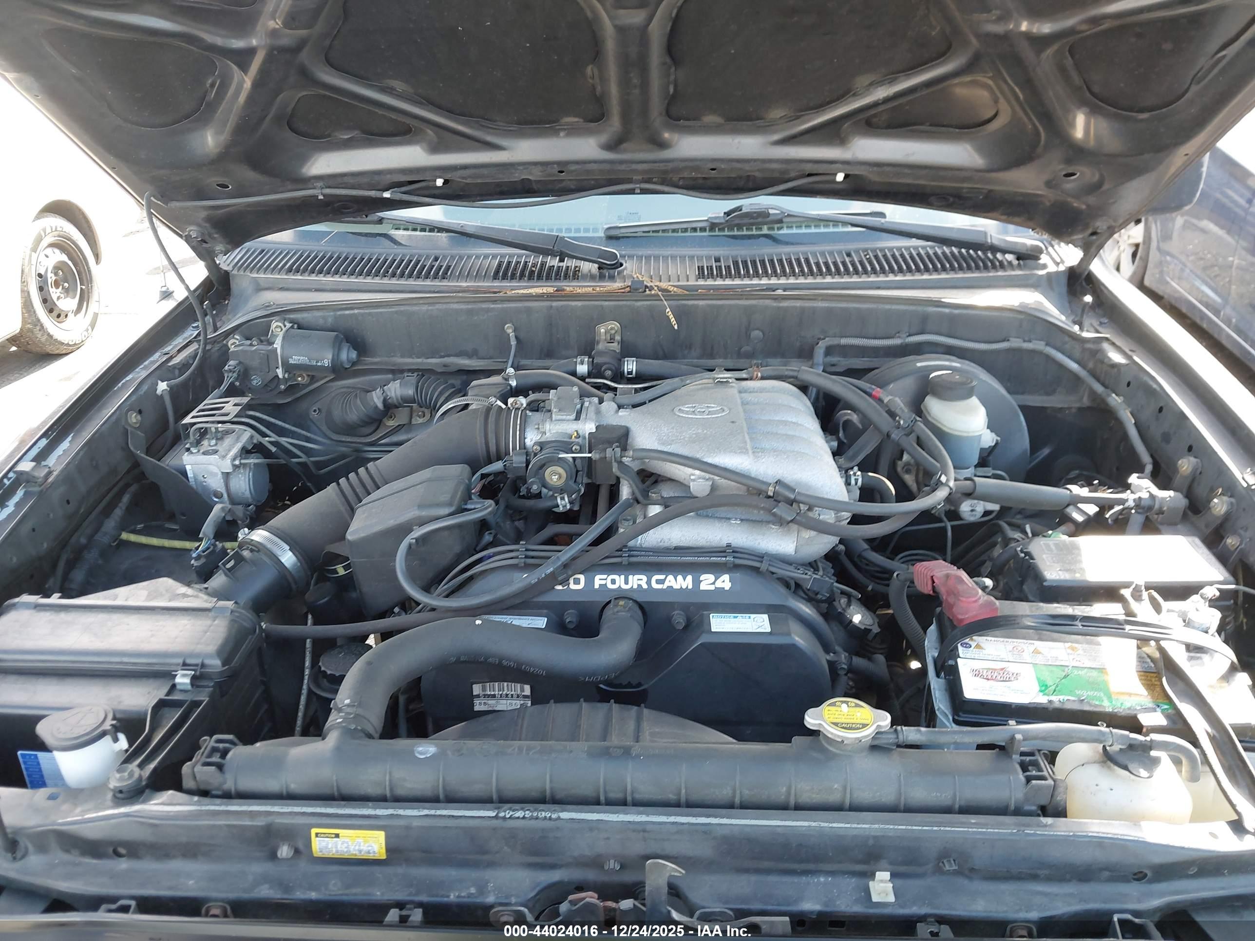 TOYOTA TACOMA image 10
