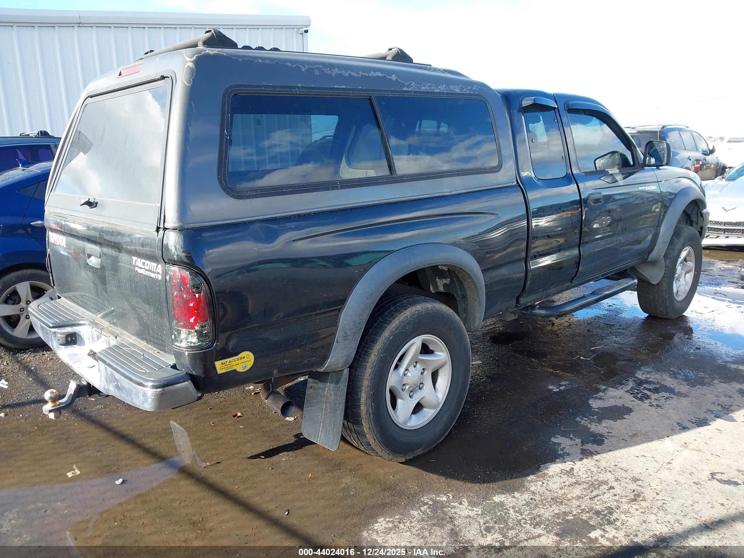 TOYOTA TACOMA image 4
