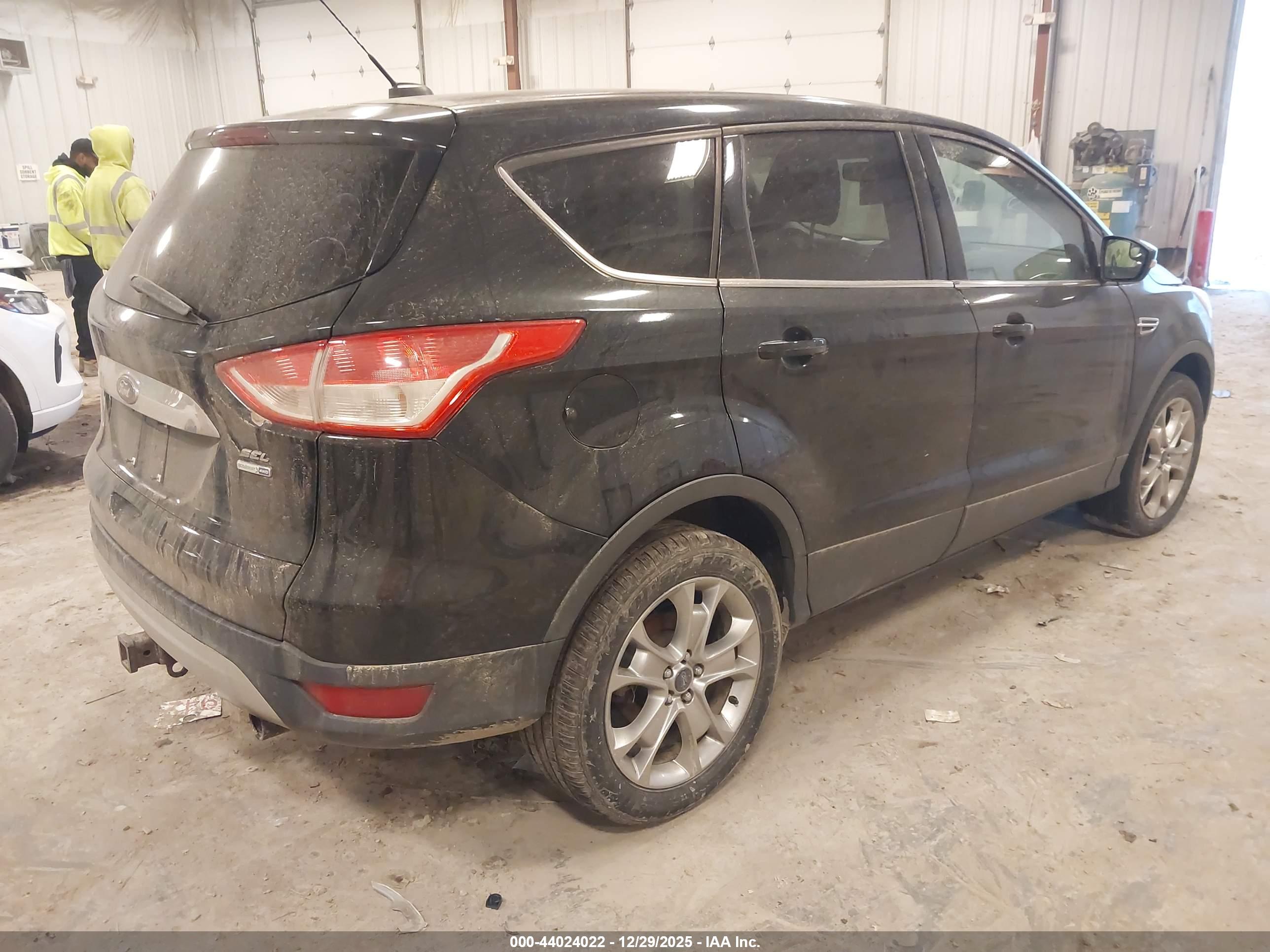 FORD ESCAPE image 4