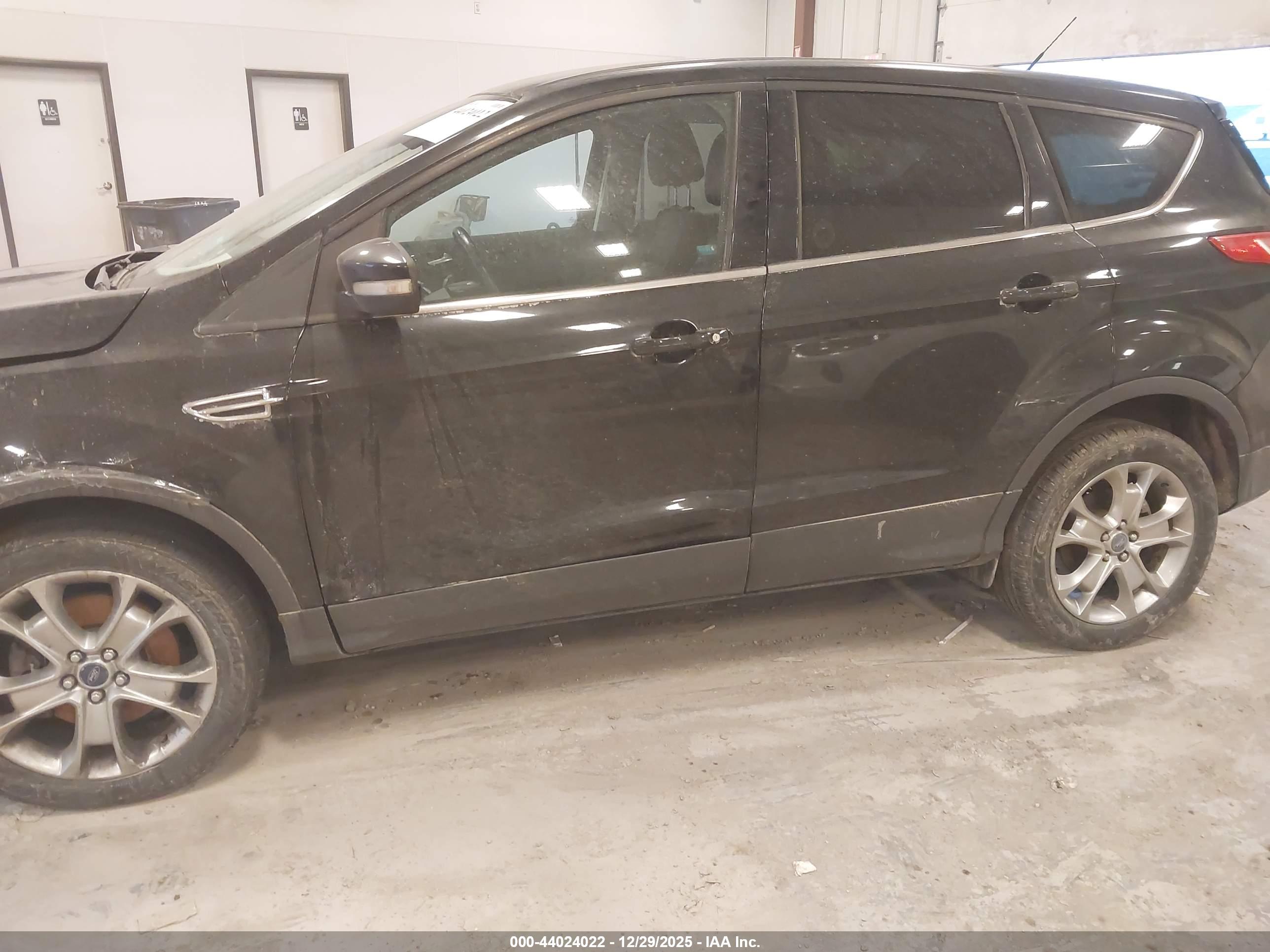 FORD ESCAPE image 6