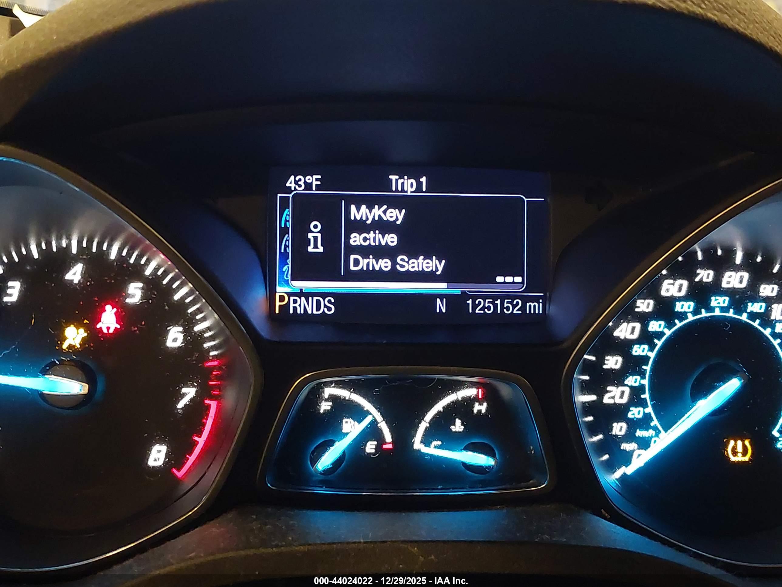 FORD ESCAPE image 7