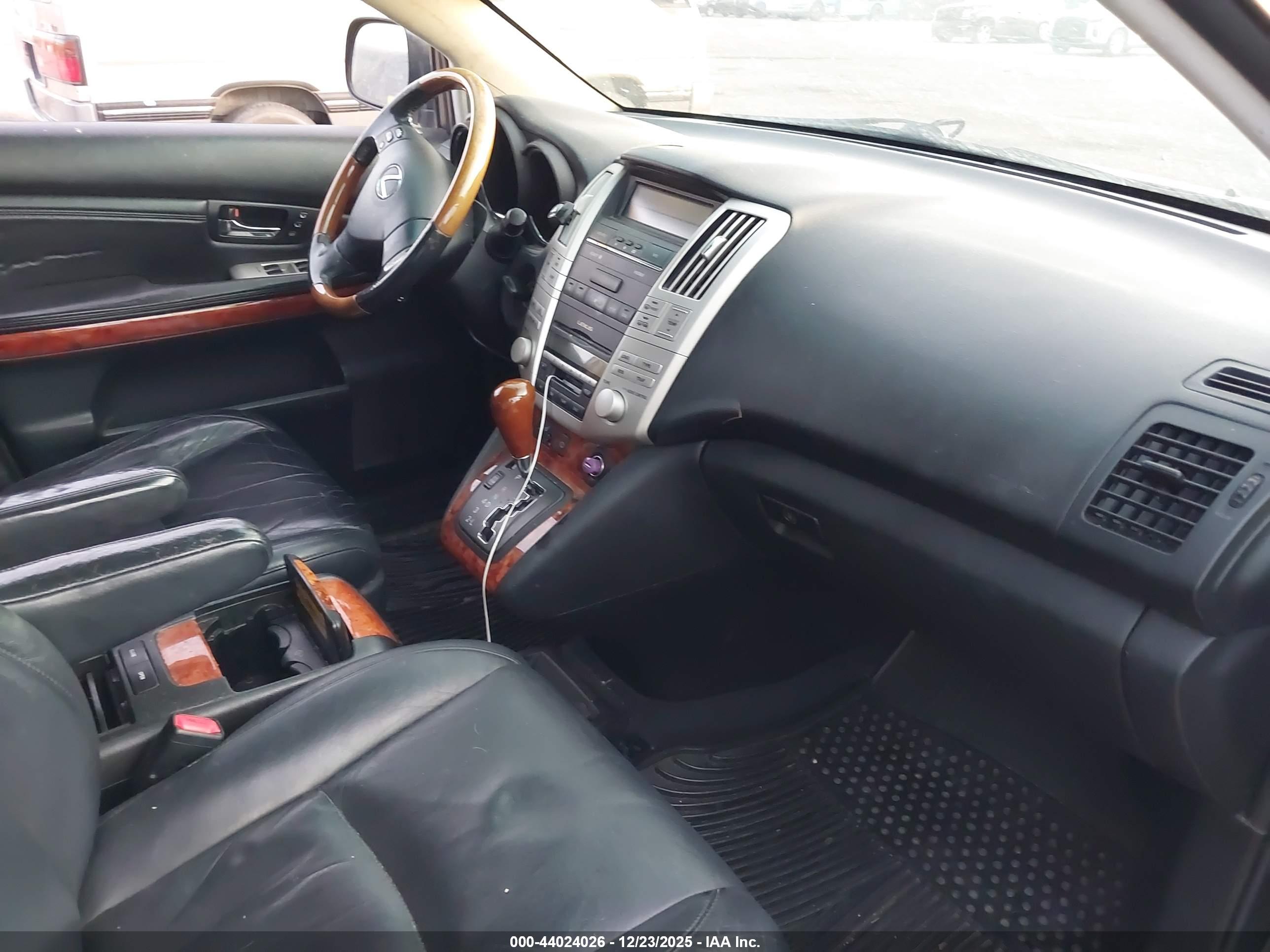 LEXUS RX image 5