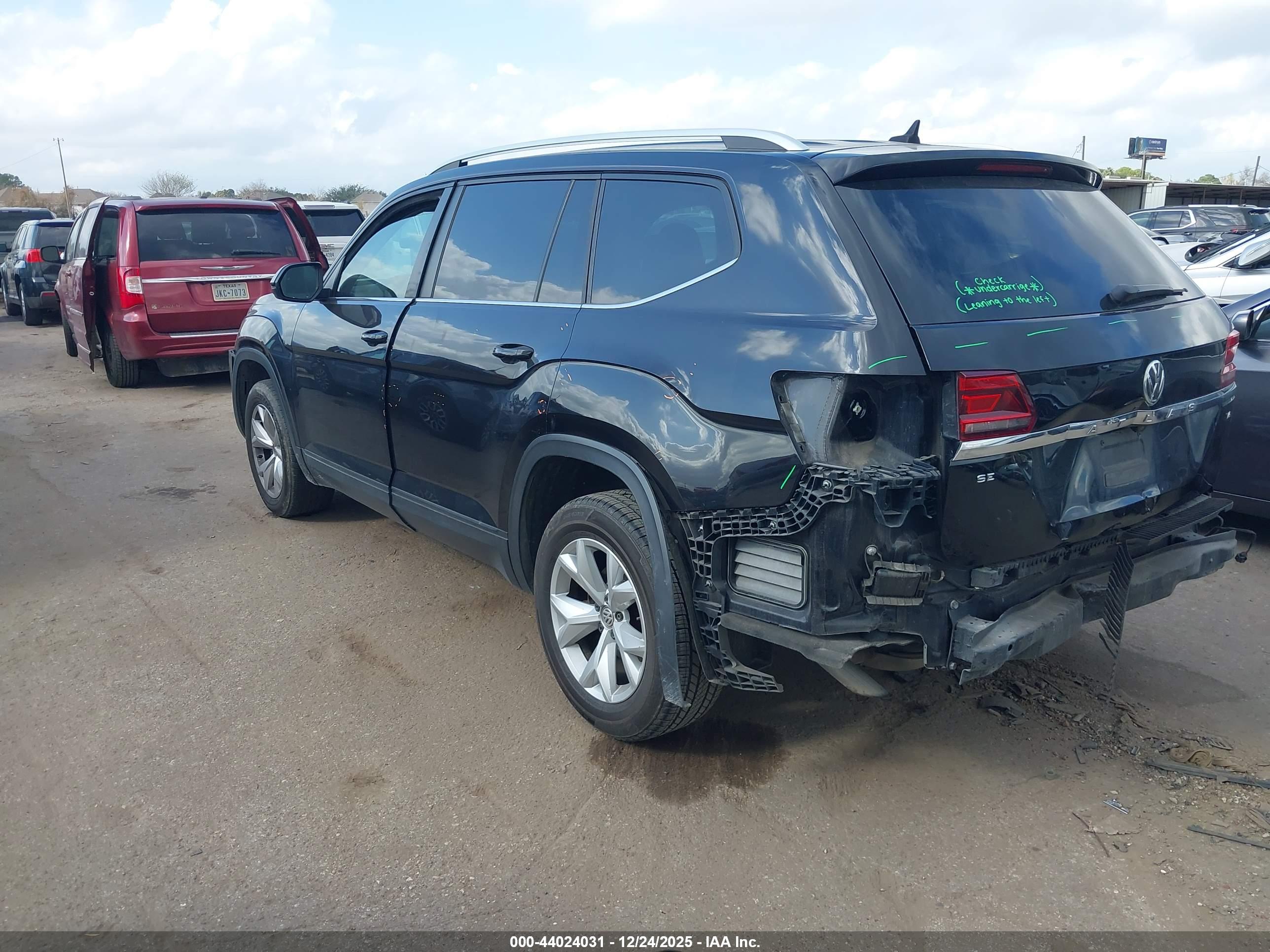 VOLKSWAGEN ATLAS image 3