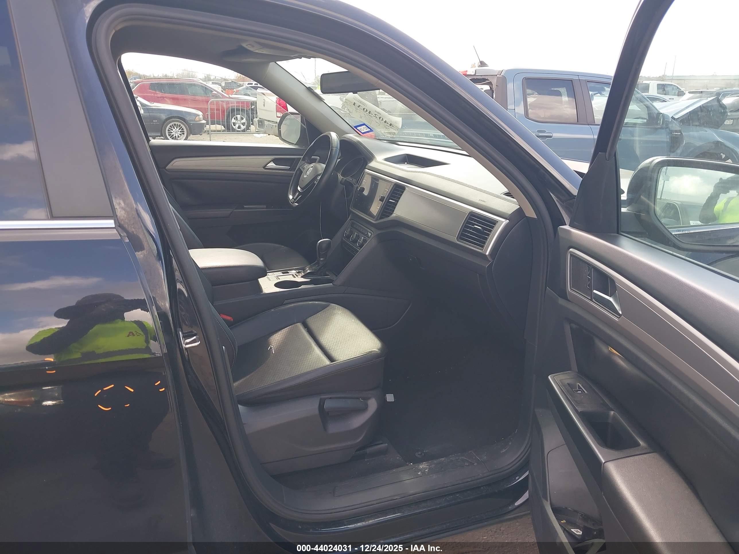 VOLKSWAGEN ATLAS image 5