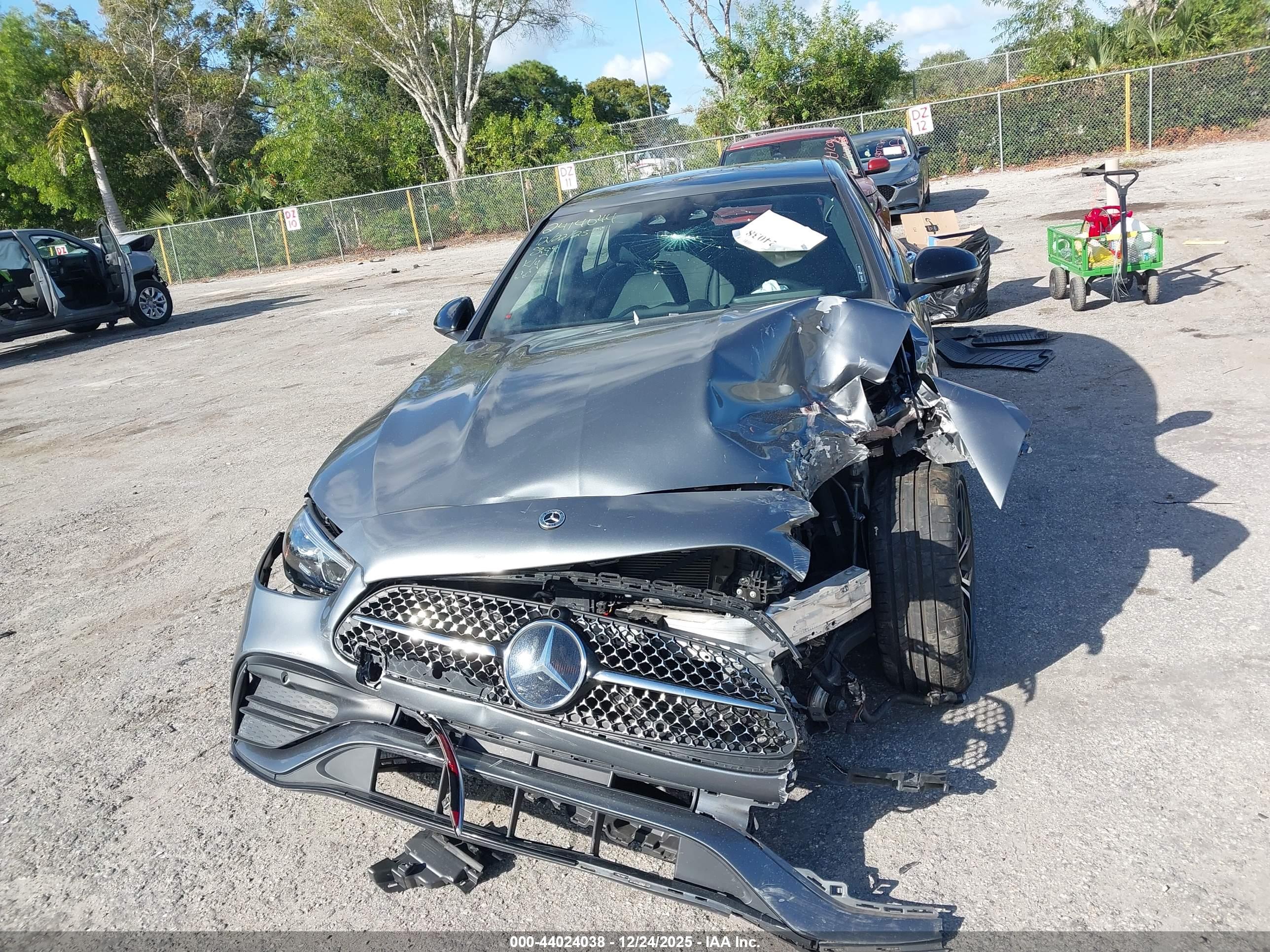 MERCEDES-BENZ C image 6