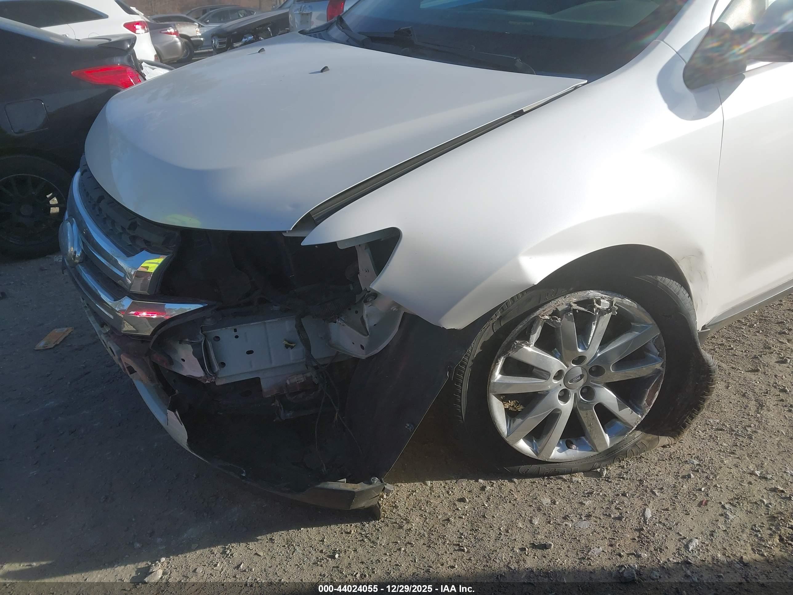 FORD EDGE image 6