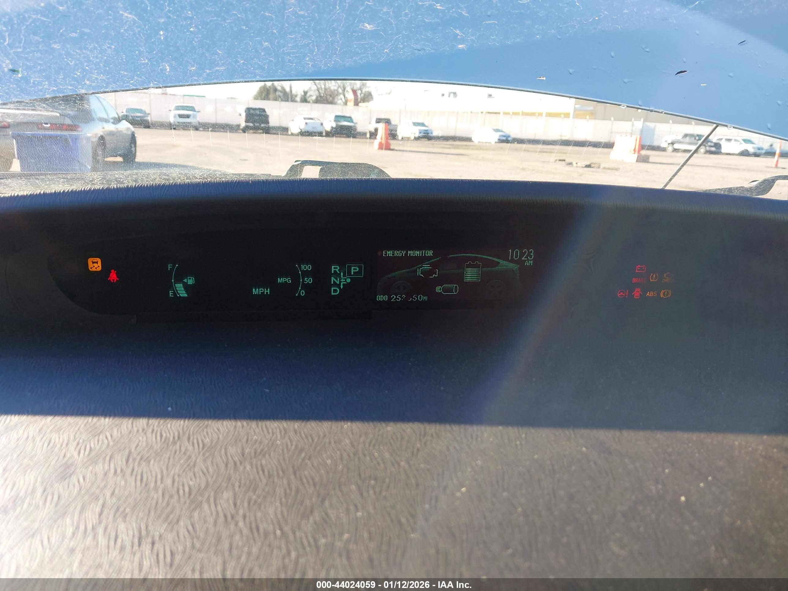 TOYOTA PRIUS image 7