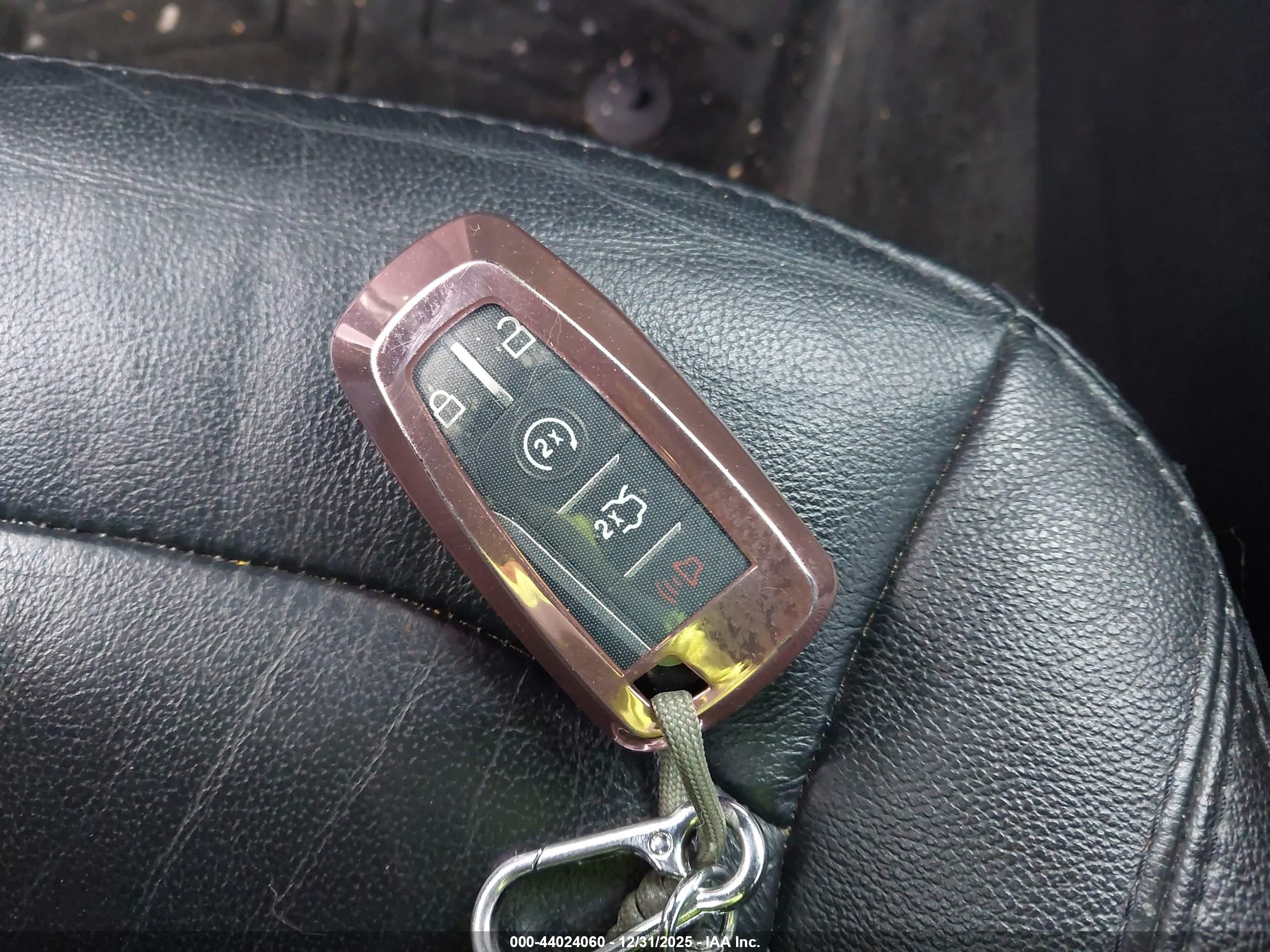 FORD EXPLORER image 11