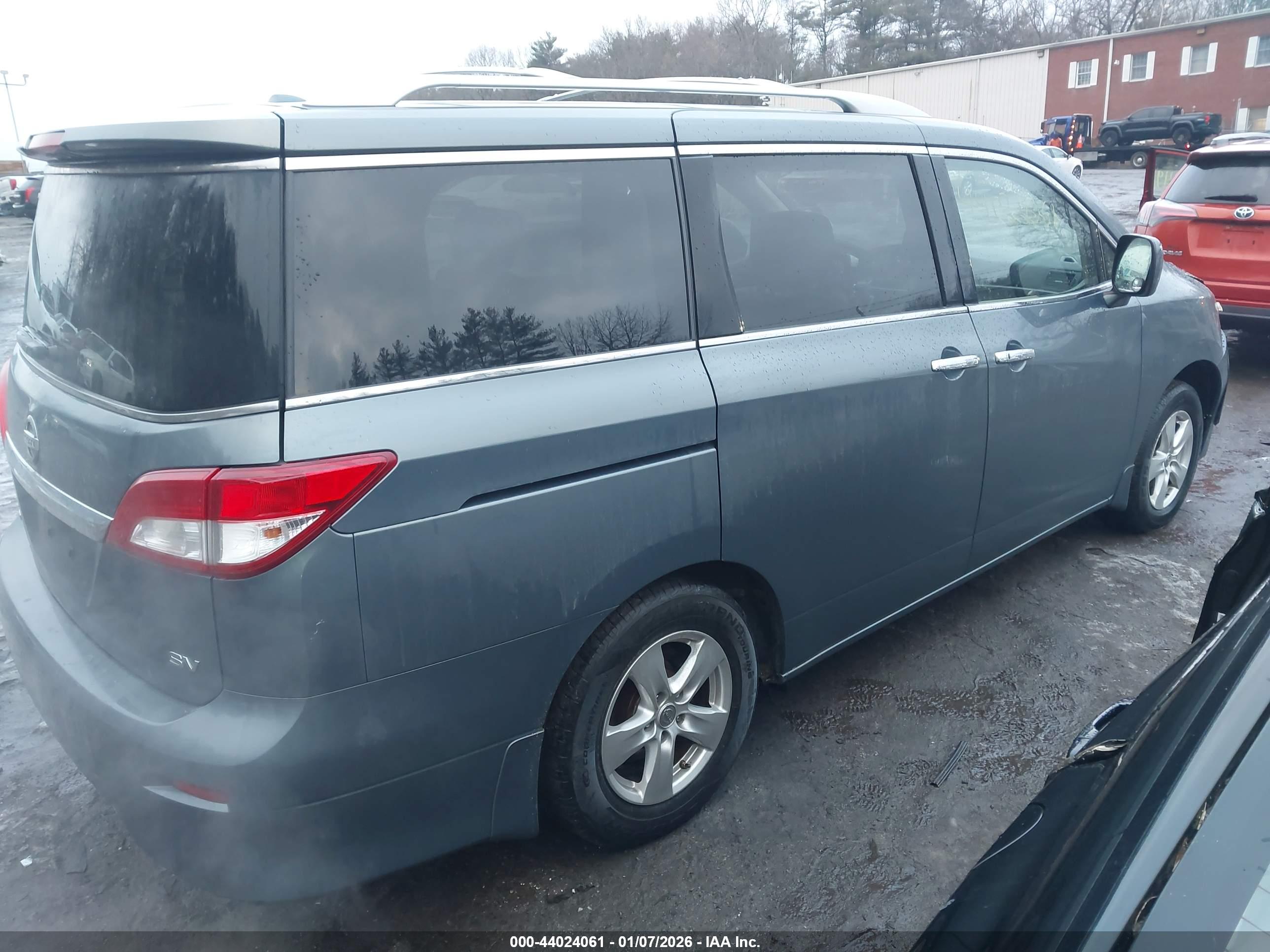 NISSAN QUEST image 4