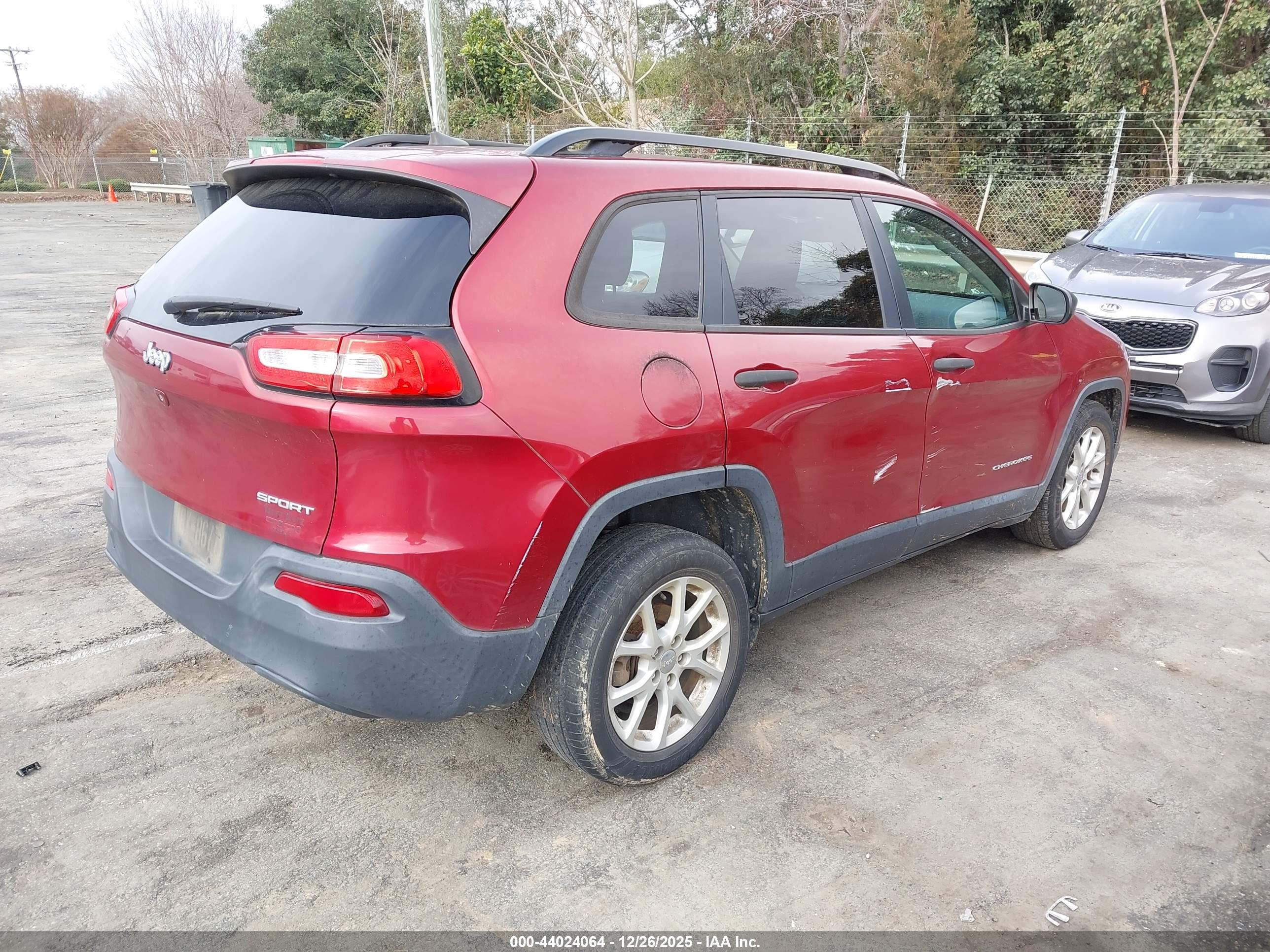 JEEP CHEROKEE image 4