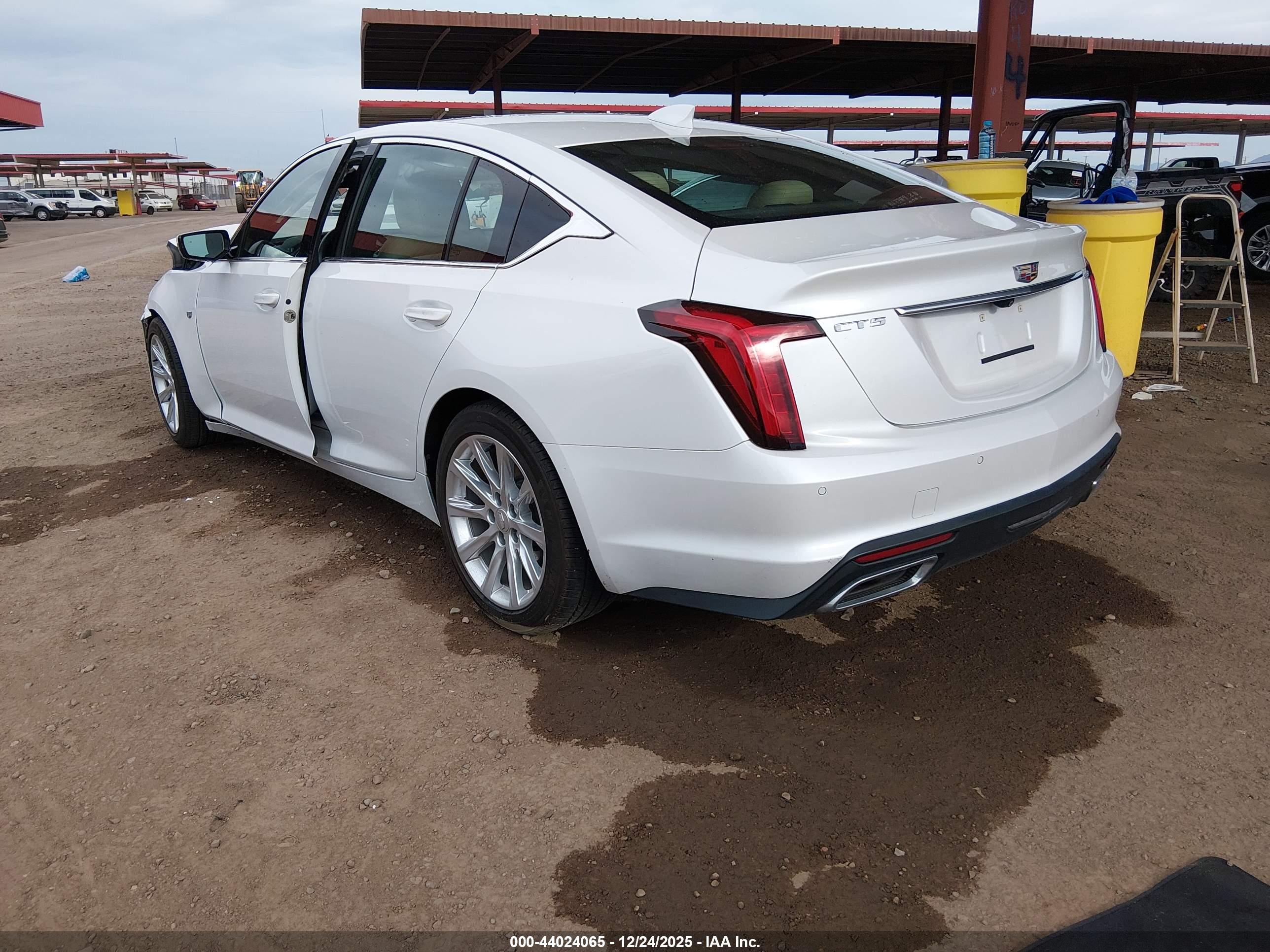 CADILLAC CT5 image 3