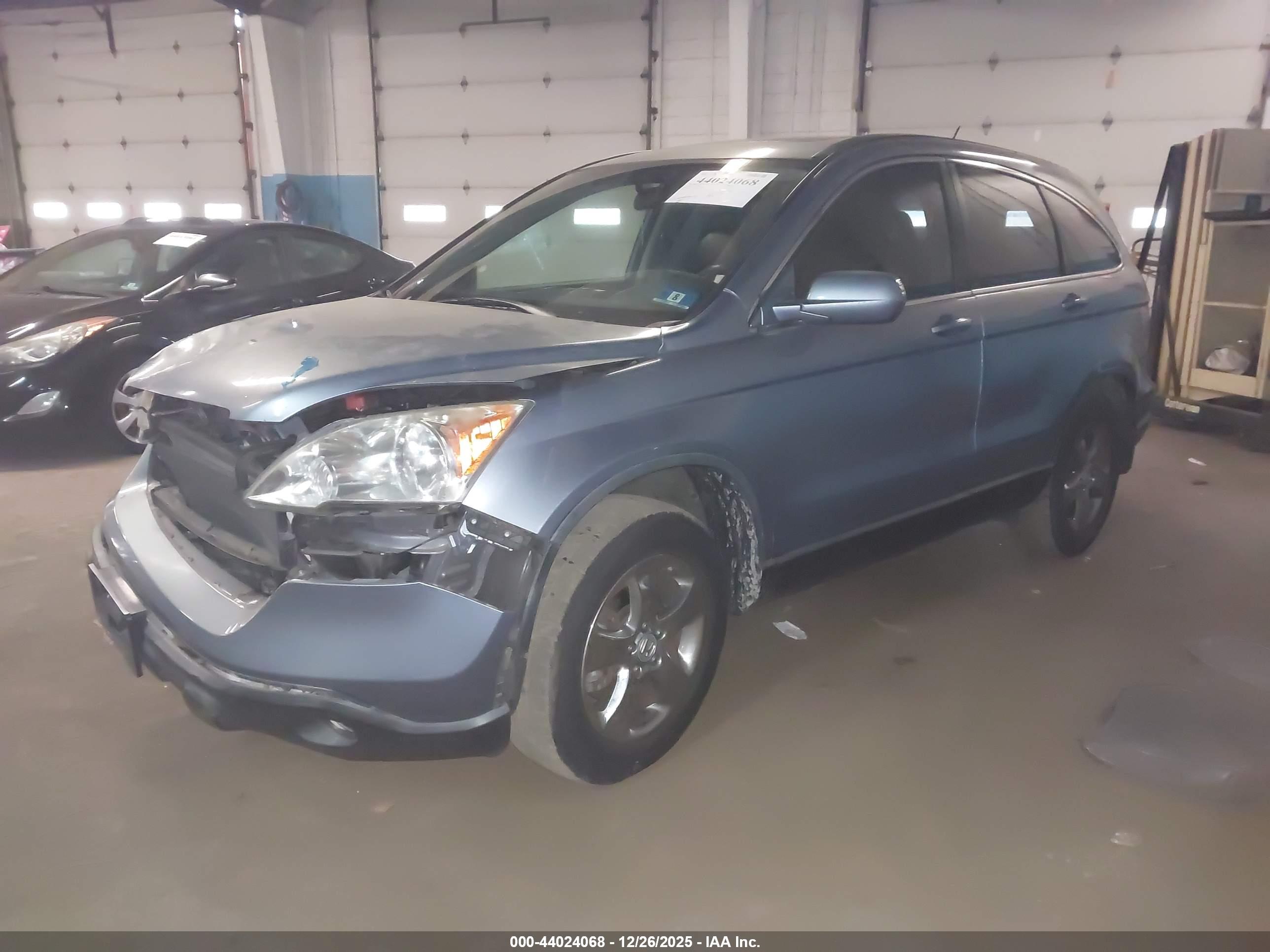 HONDA CR-V image 2