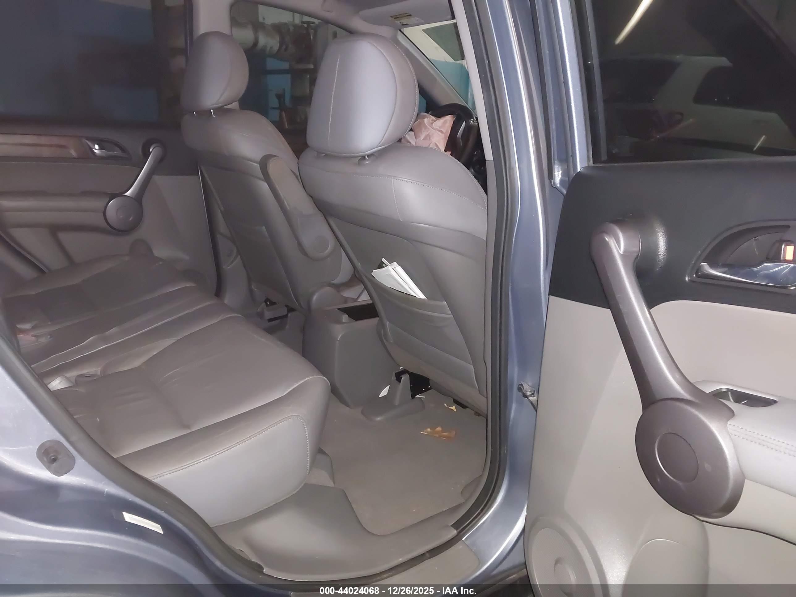 HONDA CR-V image 8