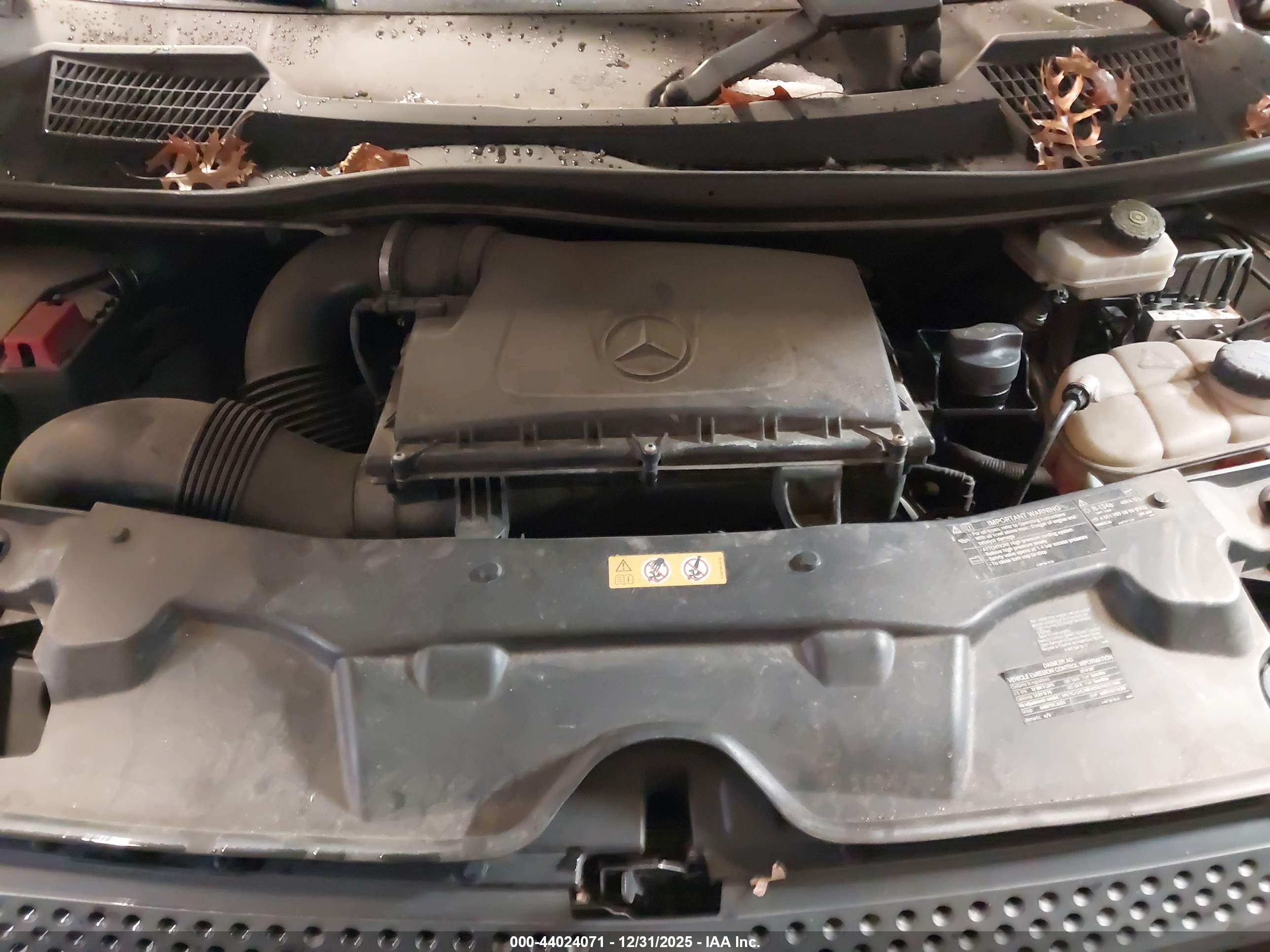 MERCEDES-BENZ METRIS image 10