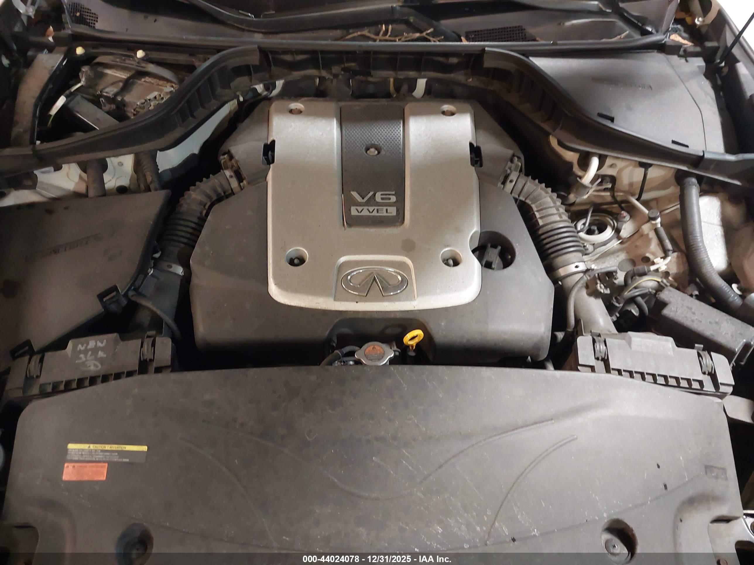 INFINITI M37X image 10