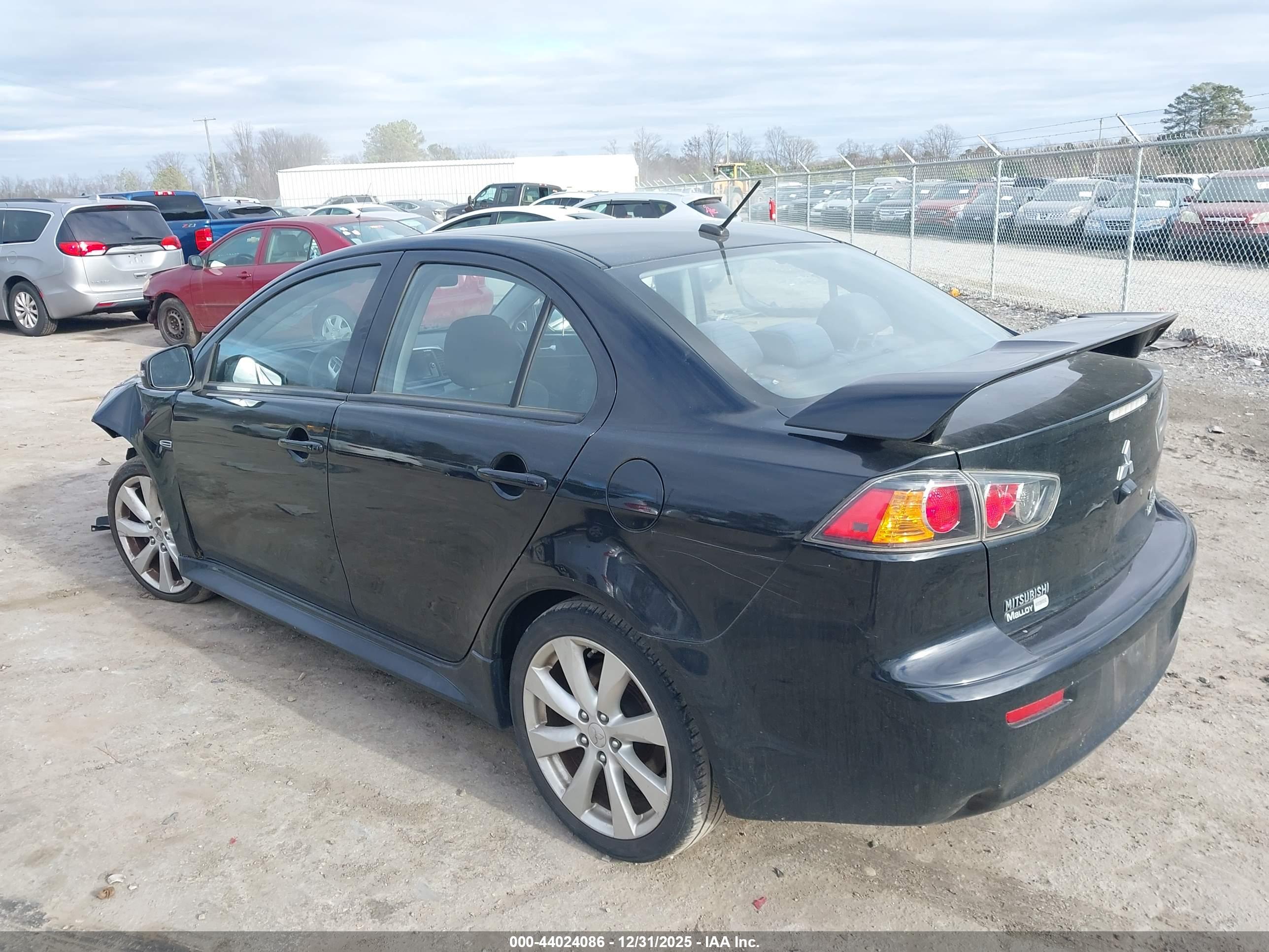 MITSUBISHI LANCER image 3