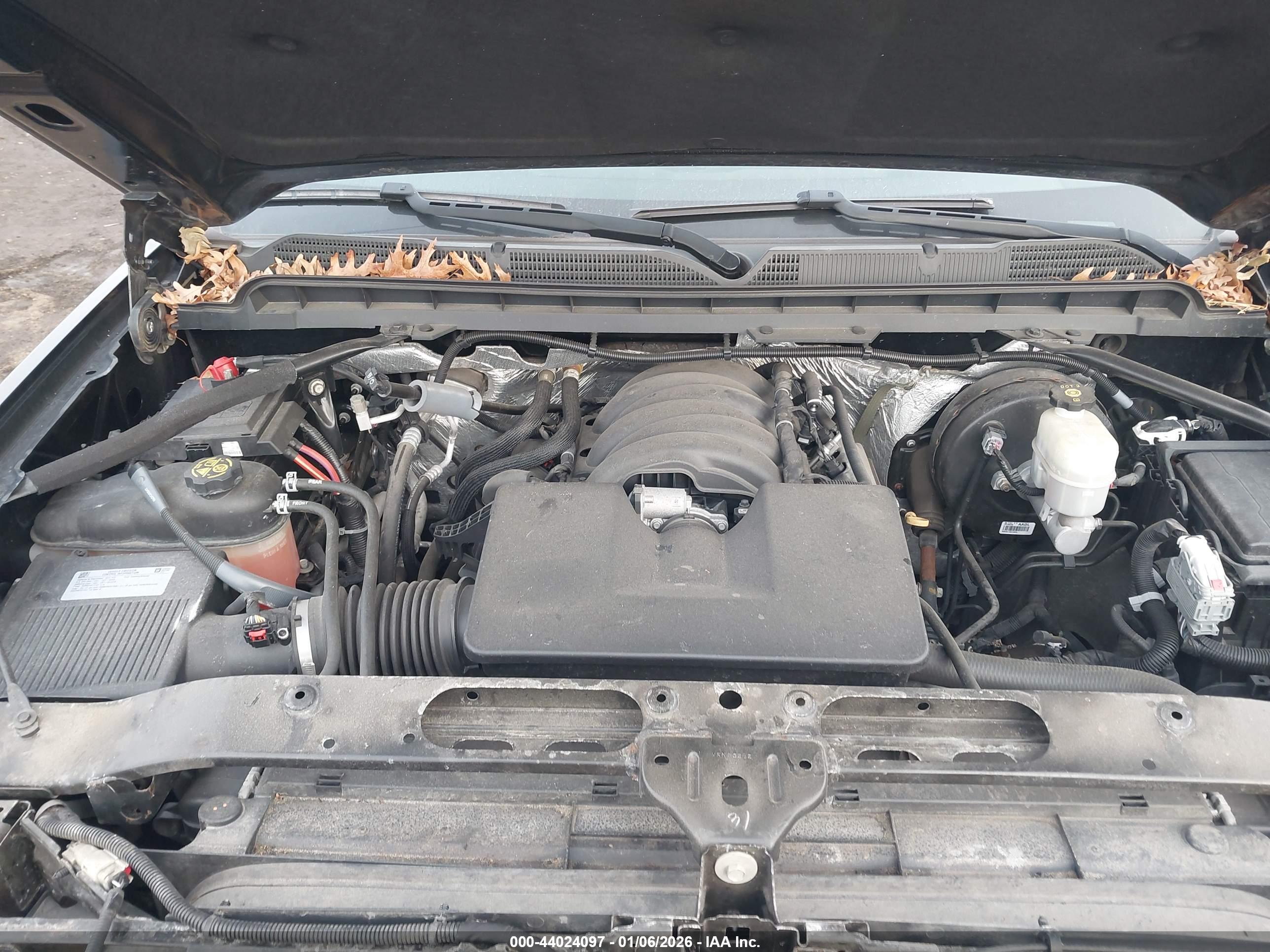 CHEVROLET SILVERADO image 10