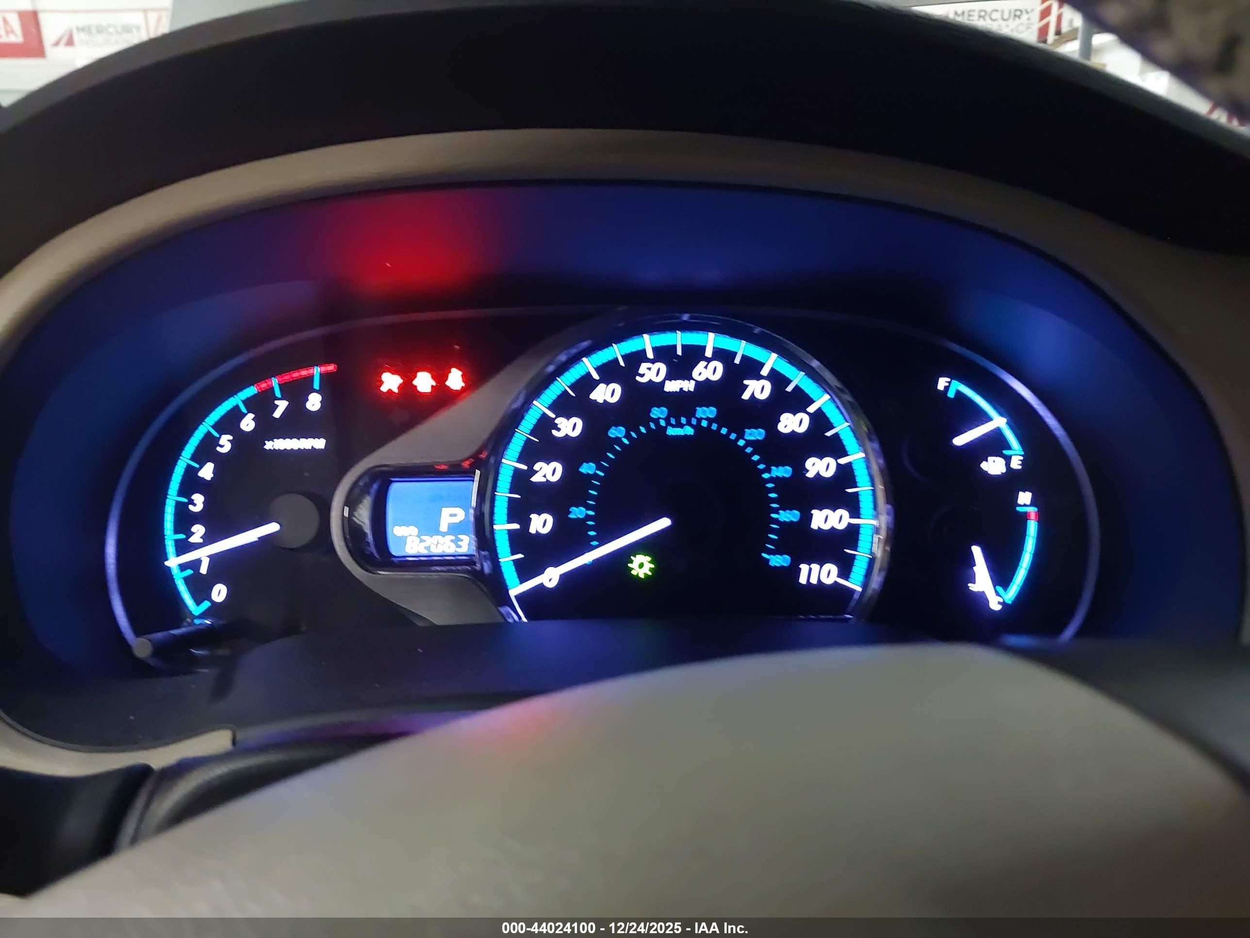 TOYOTA SIENNA image 7