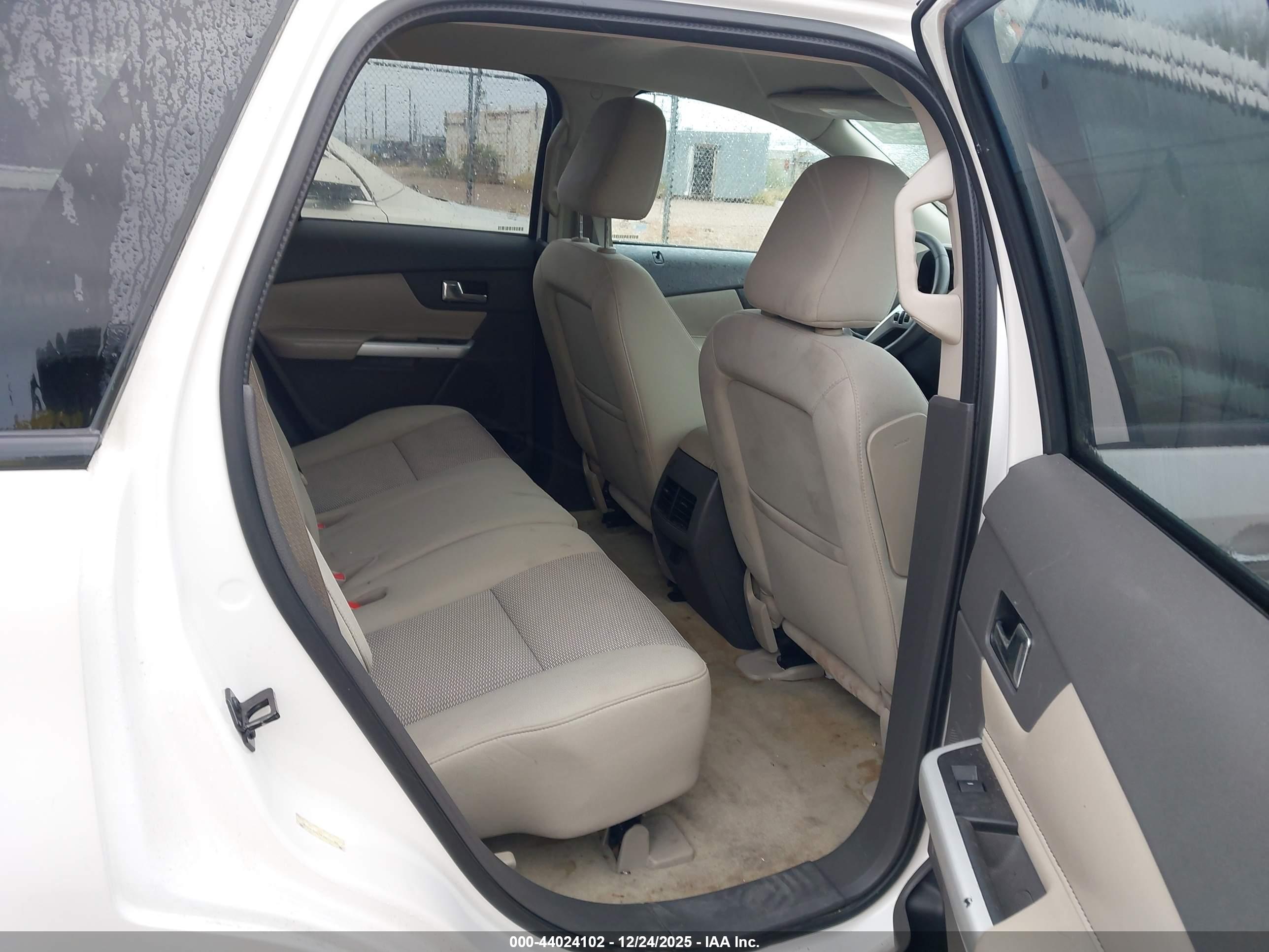 FORD EDGE image 8
