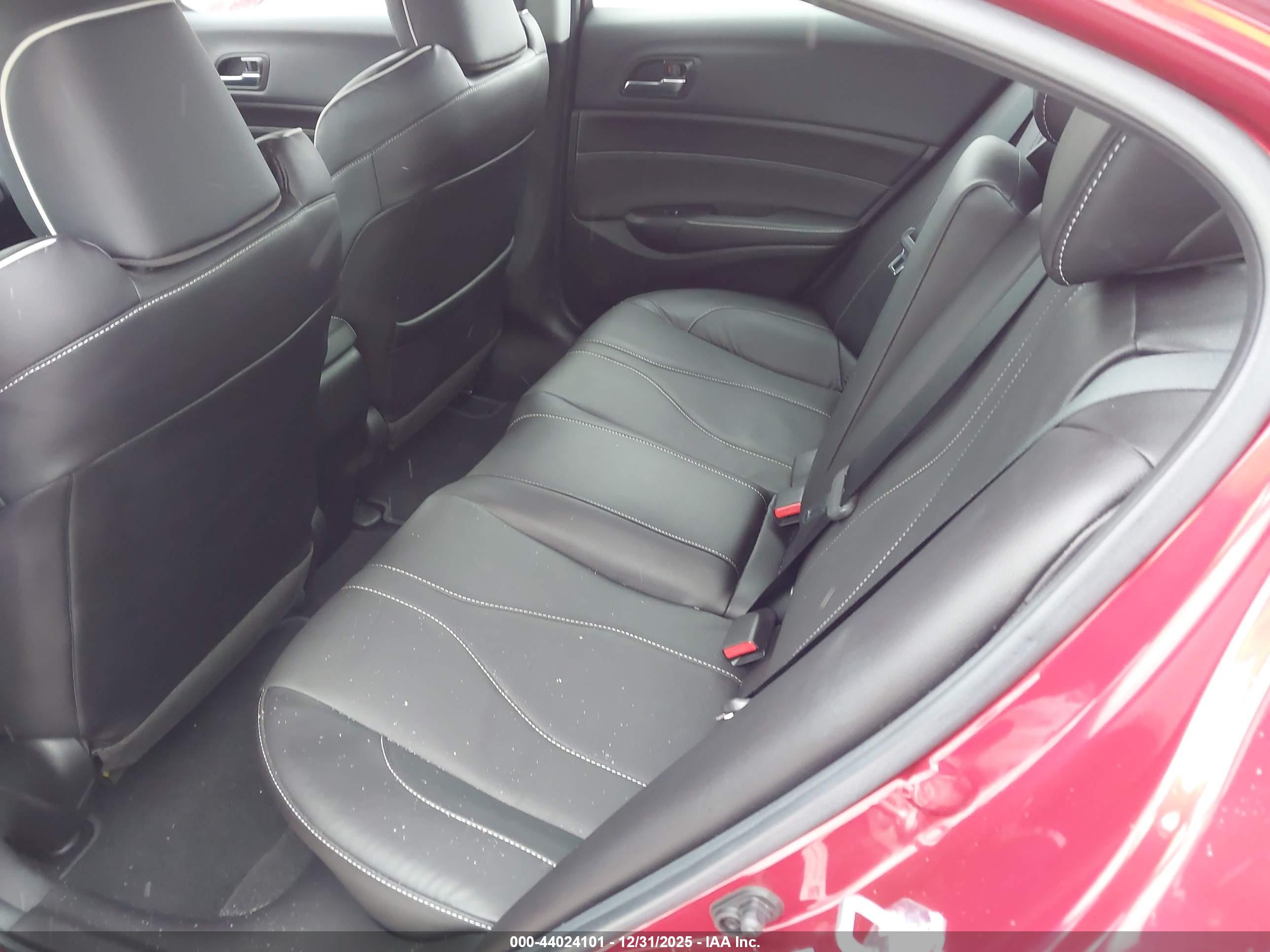 ACURA ILX image 8
