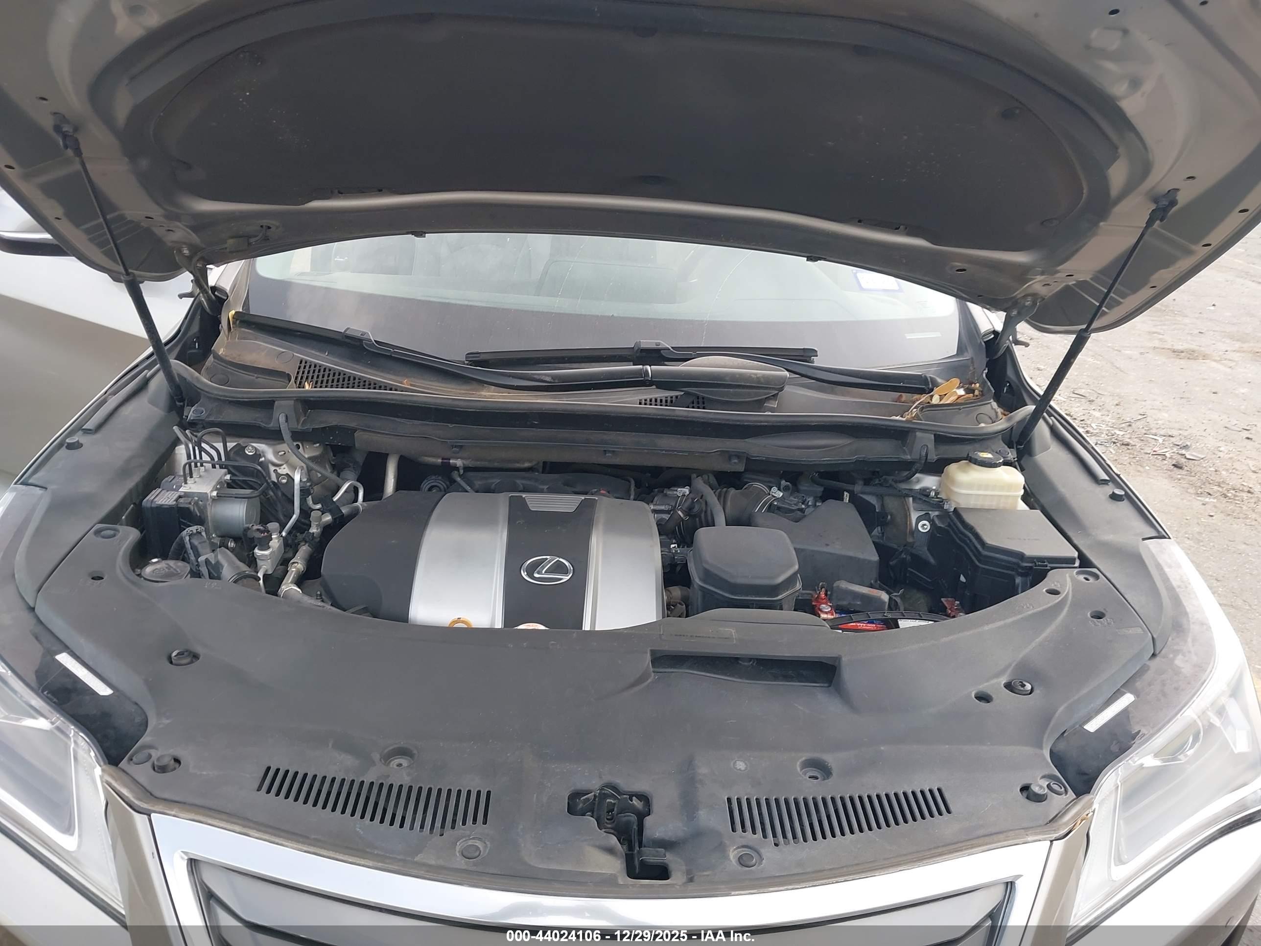 LEXUS RX image 10