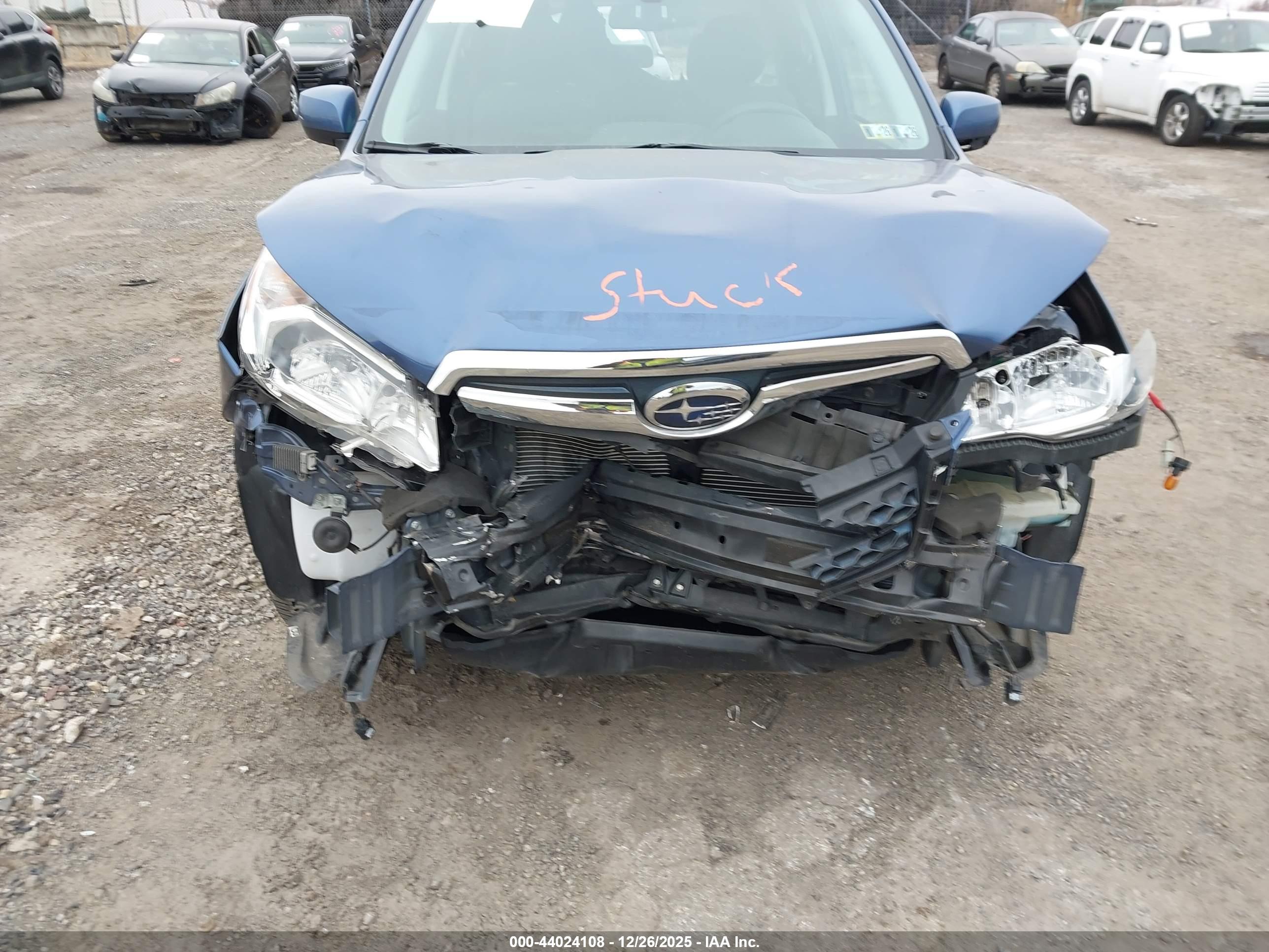 SUBARU FORESTER image 6
