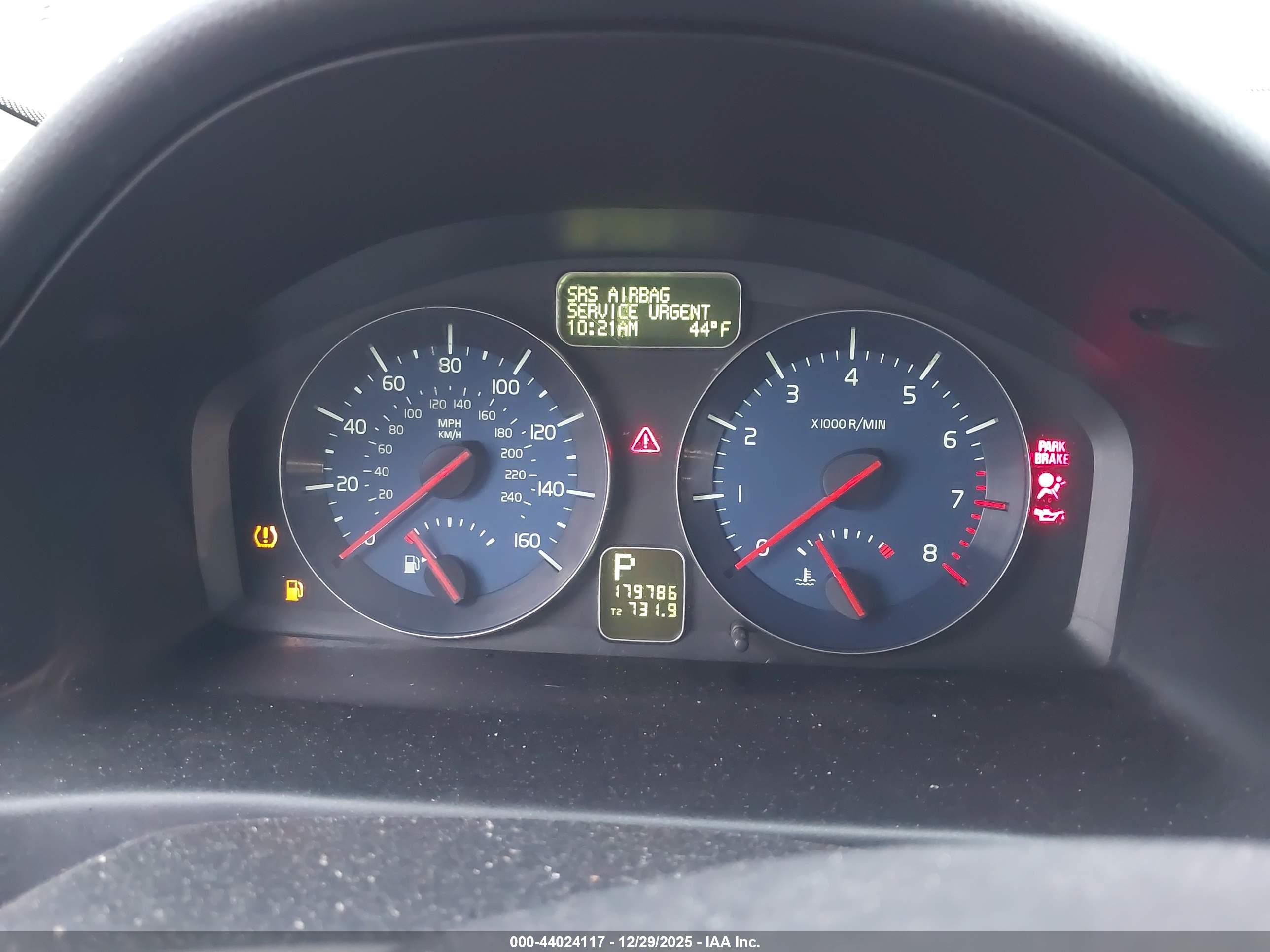 VOLVO C30 image 7