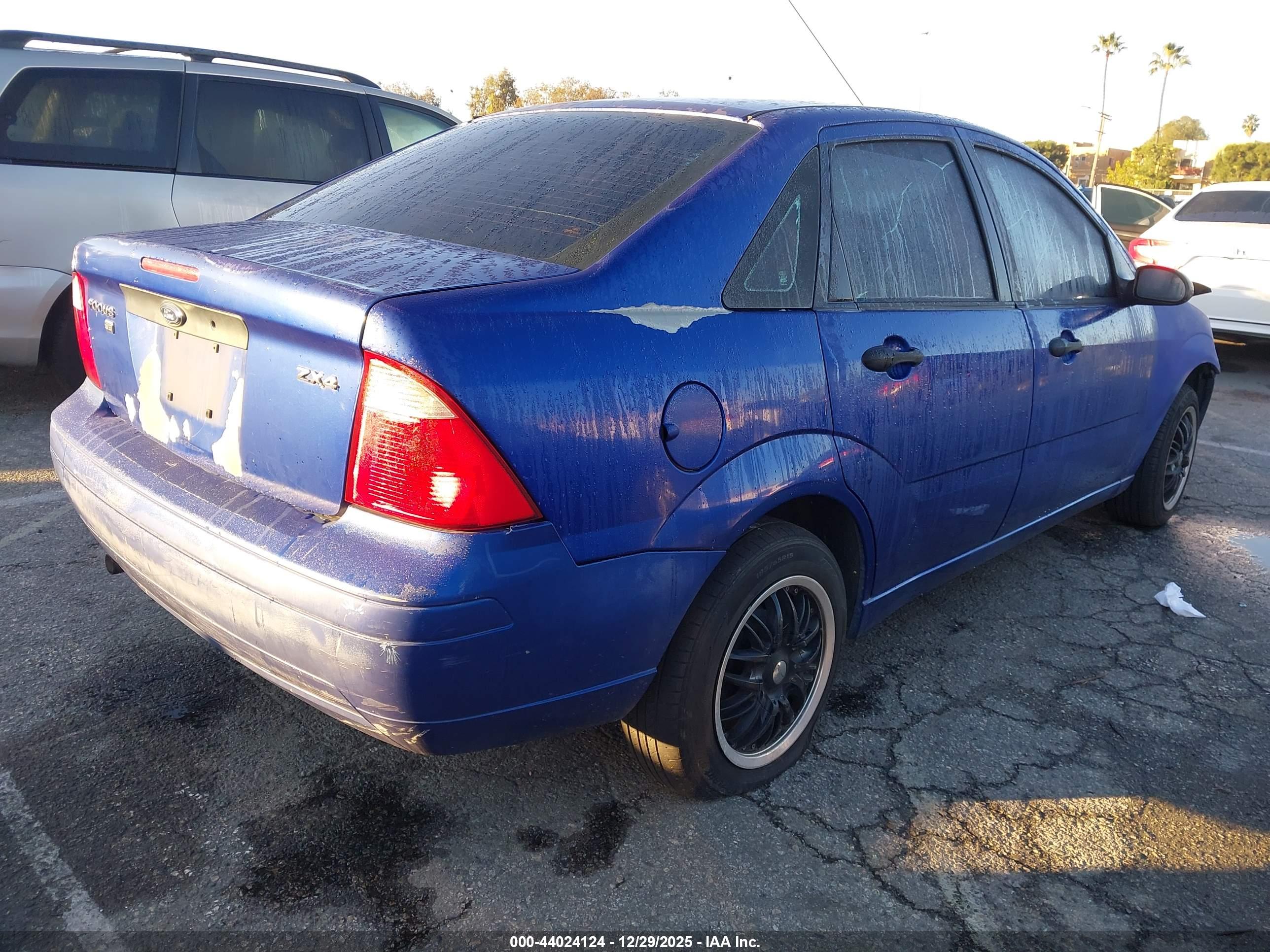 FORD FOCUS image 4