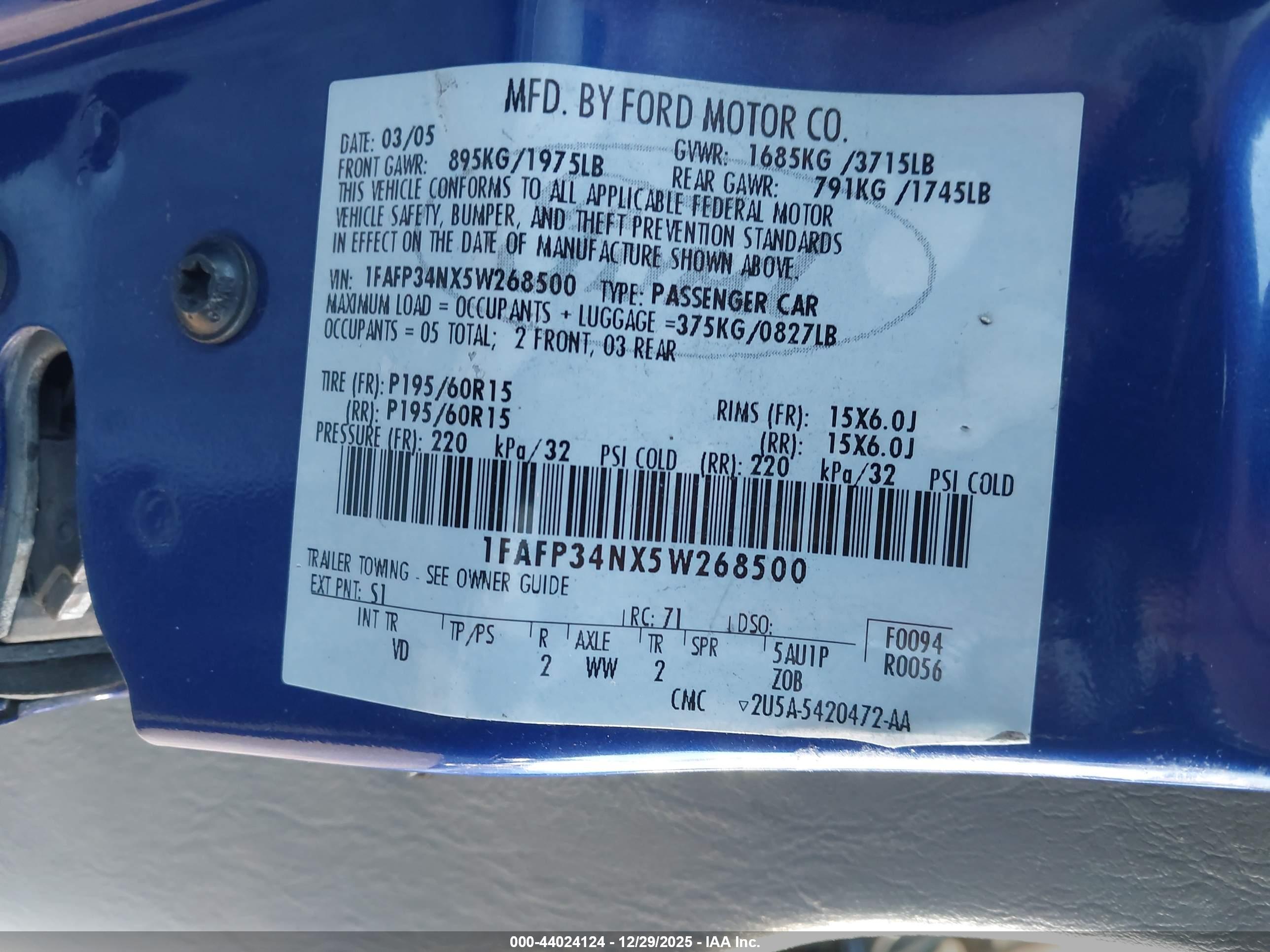 FORD FOCUS image 9