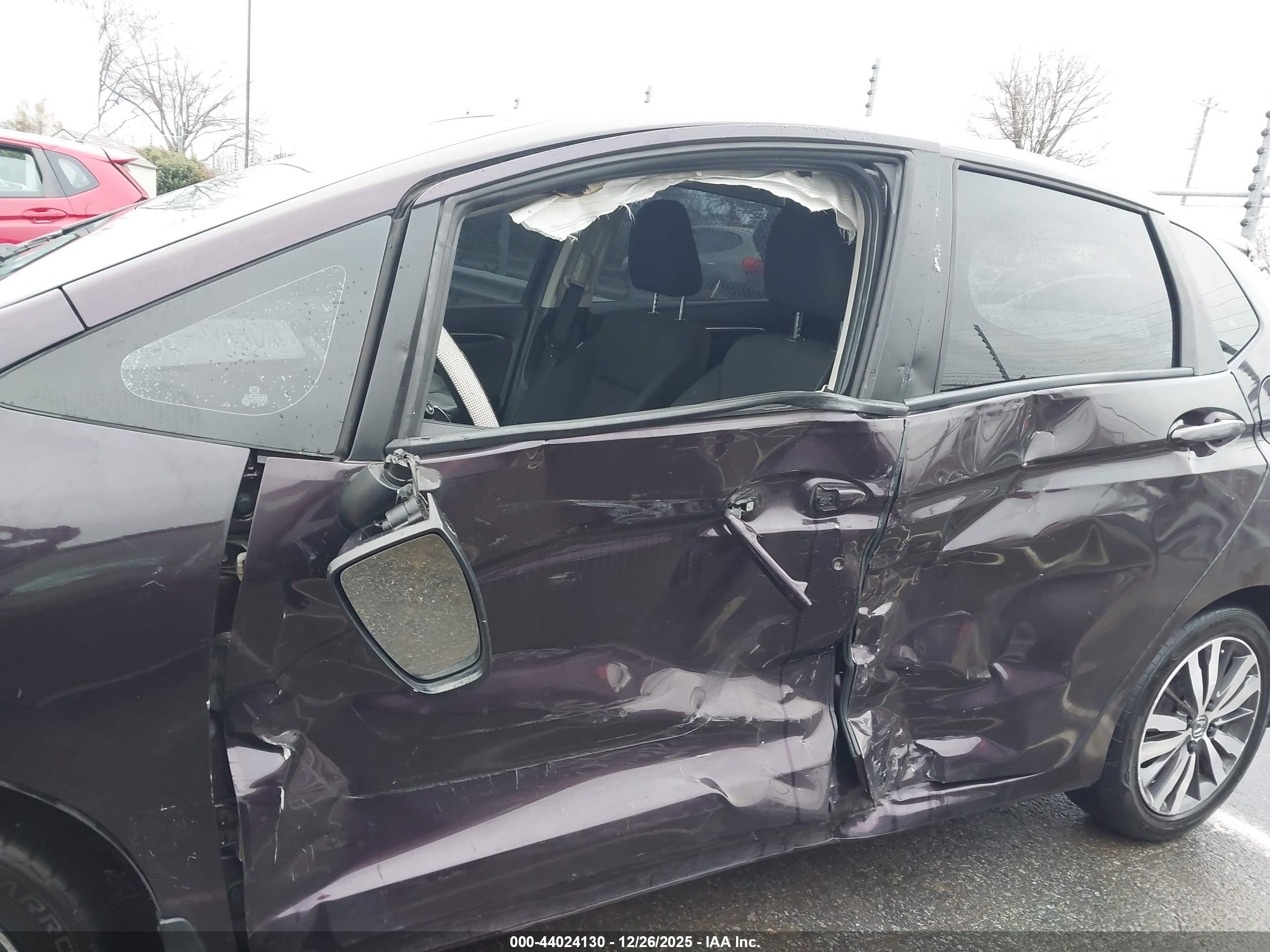 HONDA FIT image 6
