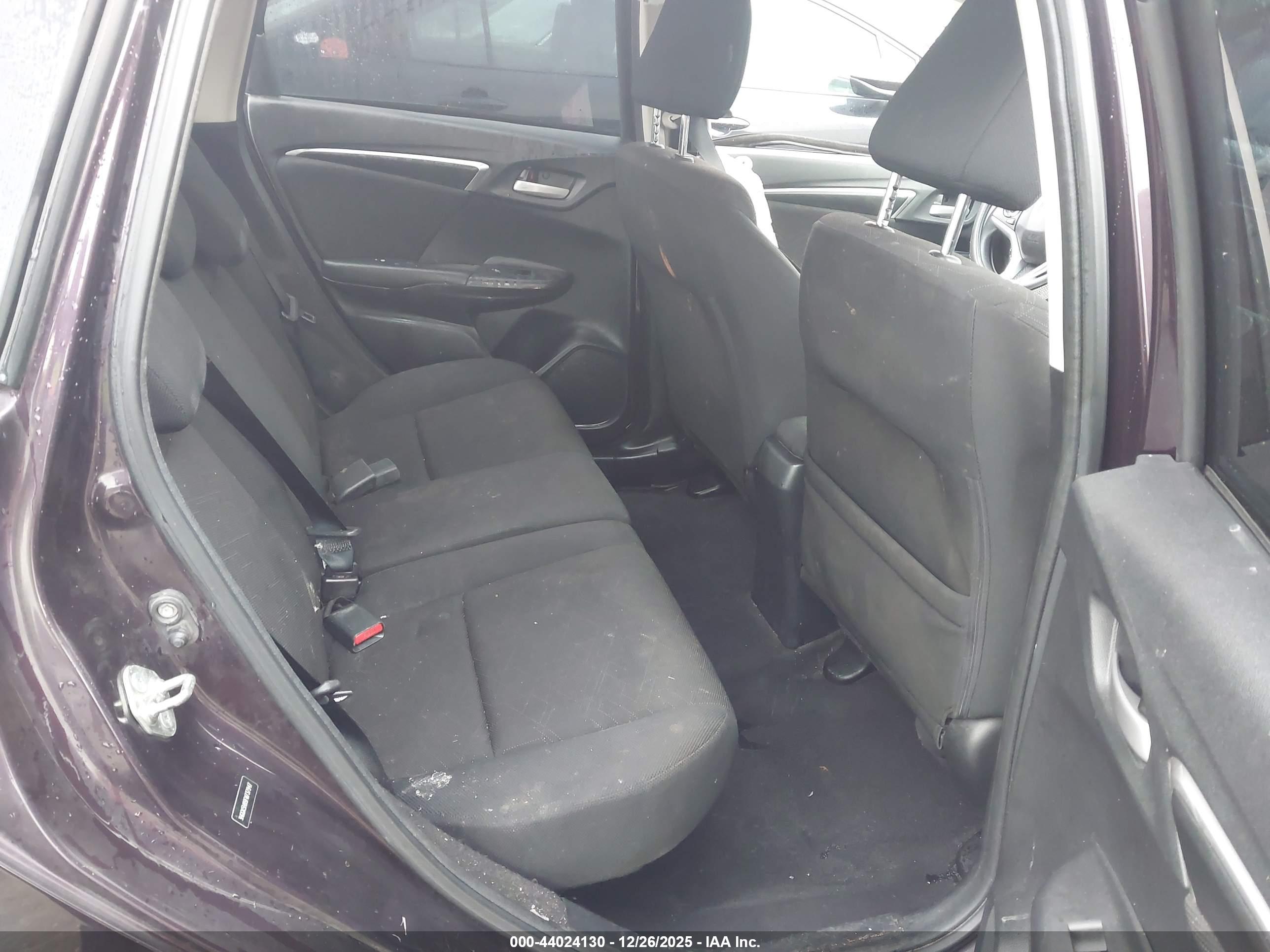 HONDA FIT image 8