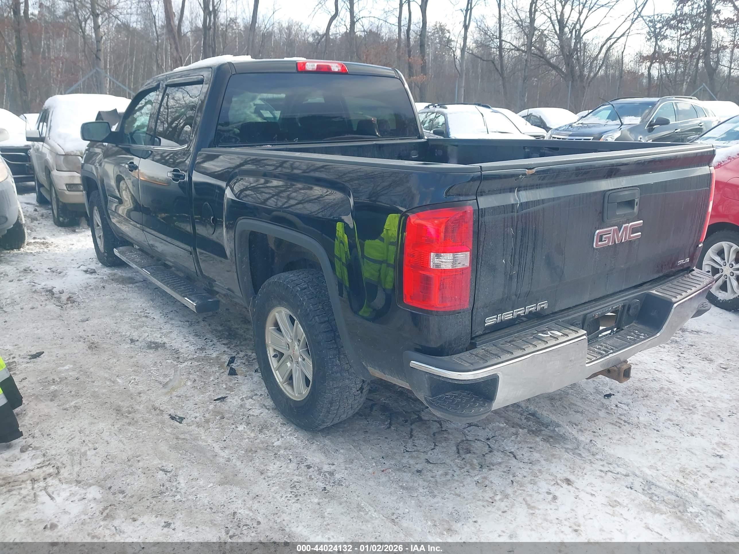 GMC SIERRA image 3